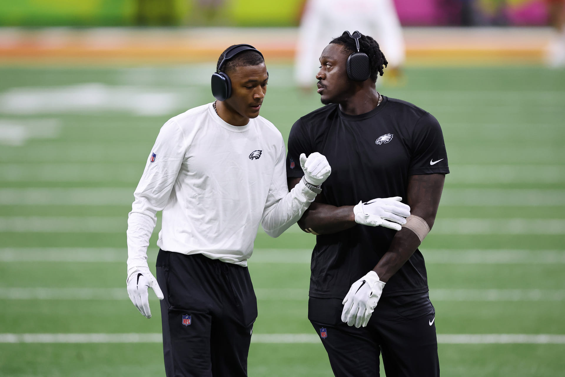 "A total RAT Show": NFL fans rip Philly media for asking DeVonta Smith about AJ Brown situation amid trade rumors