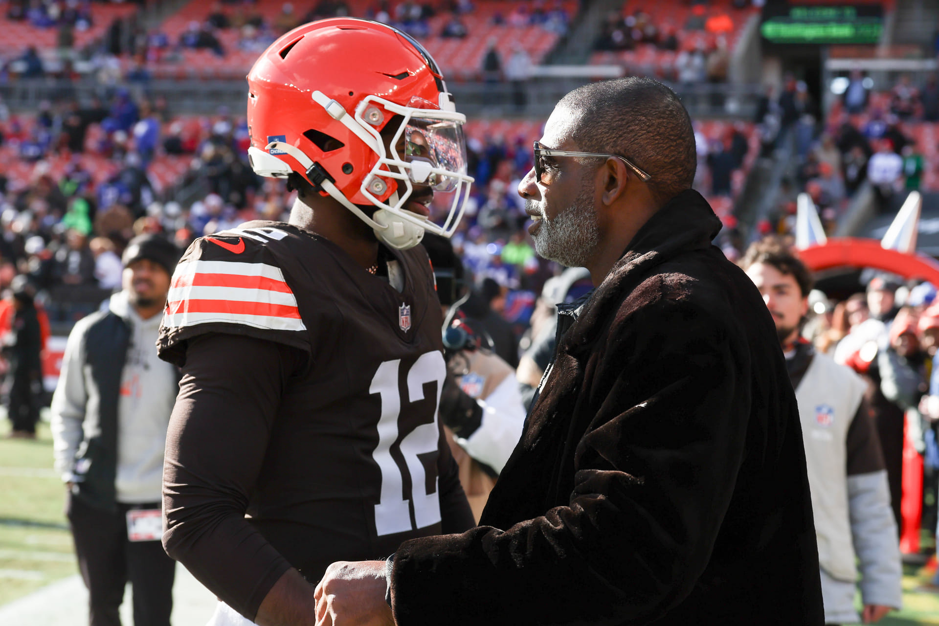 Coach Prime drops 2-word reaction to Shedeur Sanders’ 3.9 GPA at Colorado graduation