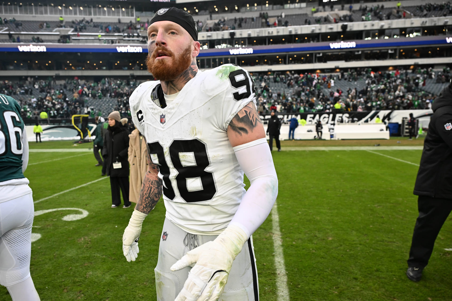 "Absolute dog s**t," "Stick to blitzing QBs": NFL fans brutally mock Maxx Crosby after latest debut rap song during Raiders off-season