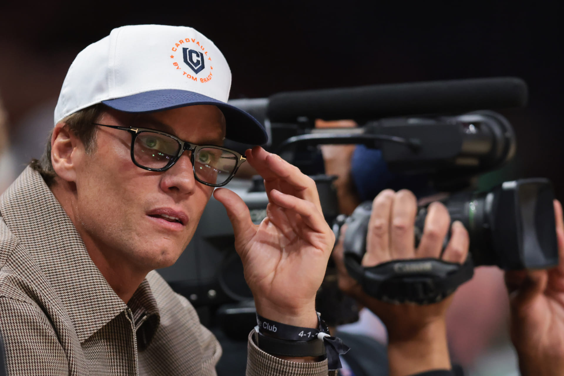 “Not even a 7-time champ can get screen time”: NFL fans react to Tom Brady being left out of Alix Earle's Netflix reality show