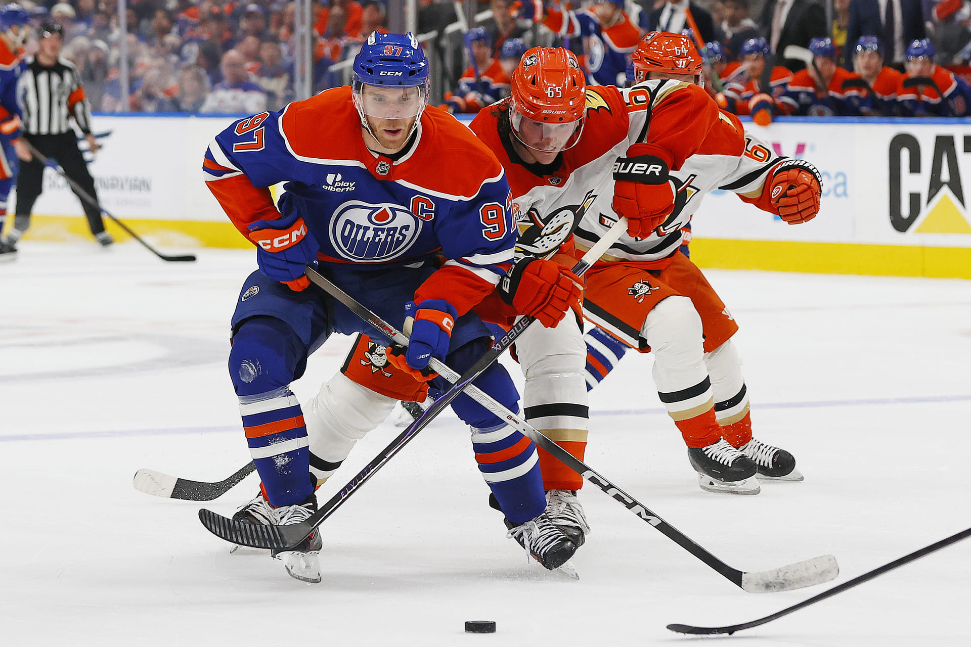 Pat McAfee urges Penguins to go all in for Connor McDavid - "This would be an insane thing for hockey"