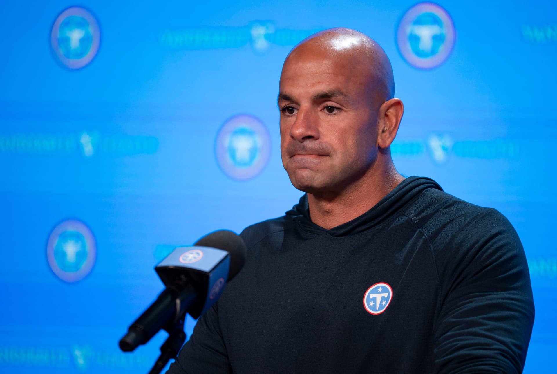 "No one cares about eliminating seed oil": NFL insider blasts Robert Saleh over Titans’ nutrition overhaul "gimmick"