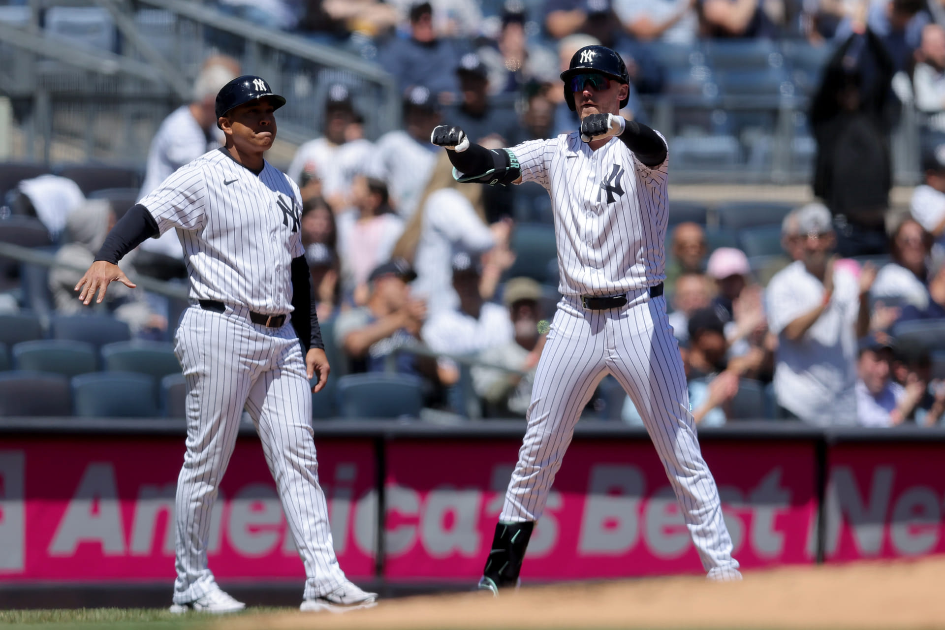 "Rage baiting";"Stop smoking bad weed" - Fans rip Marlins legend Gary Sheffield's son over bold Coldy Bellinger, Juan Soto claim