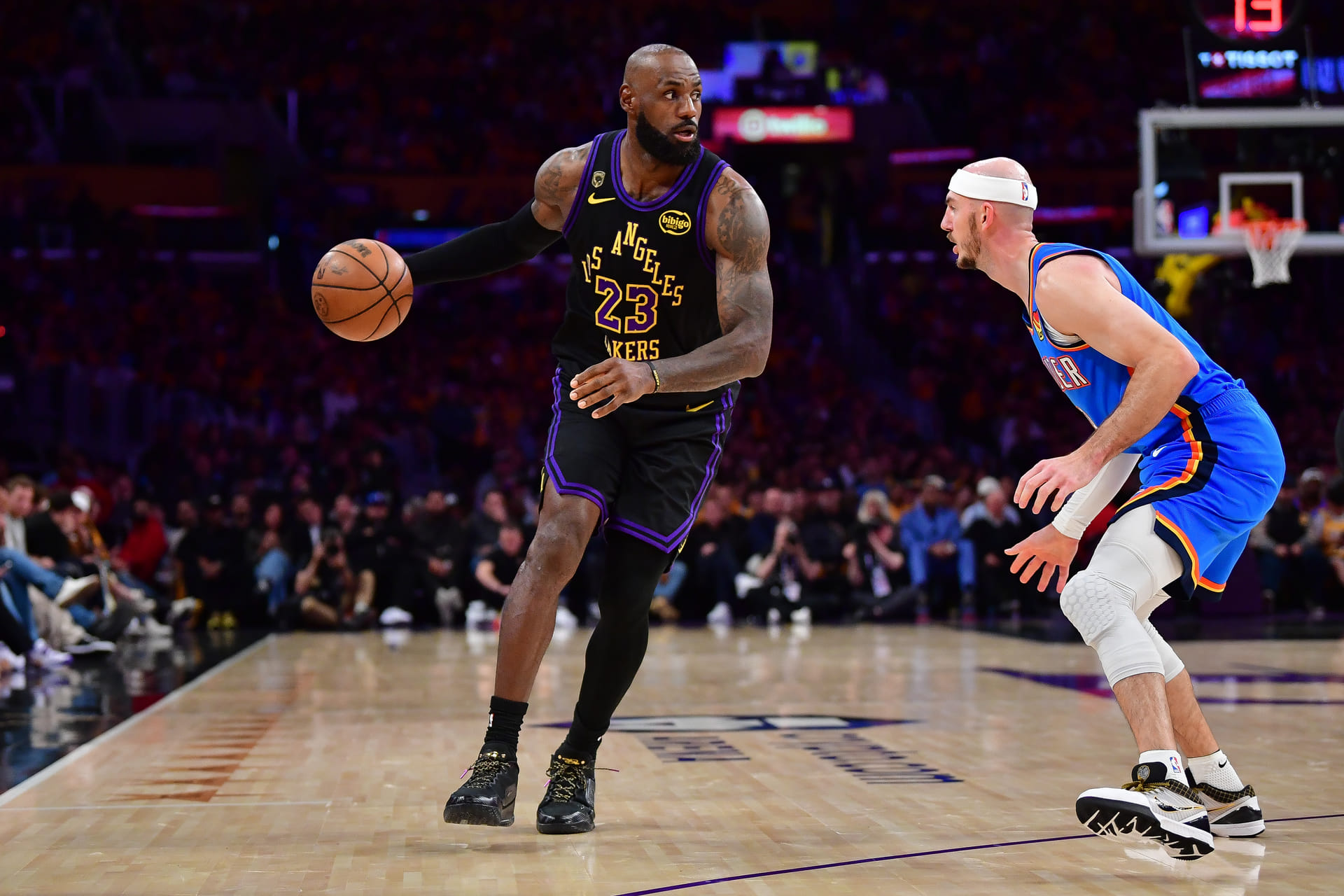 "OKC Devil Magic Strikes Again": Lakers Fans in Shambles as LeBron James Injury Causes Panic in Game 4 Against Thunder&nbsp;