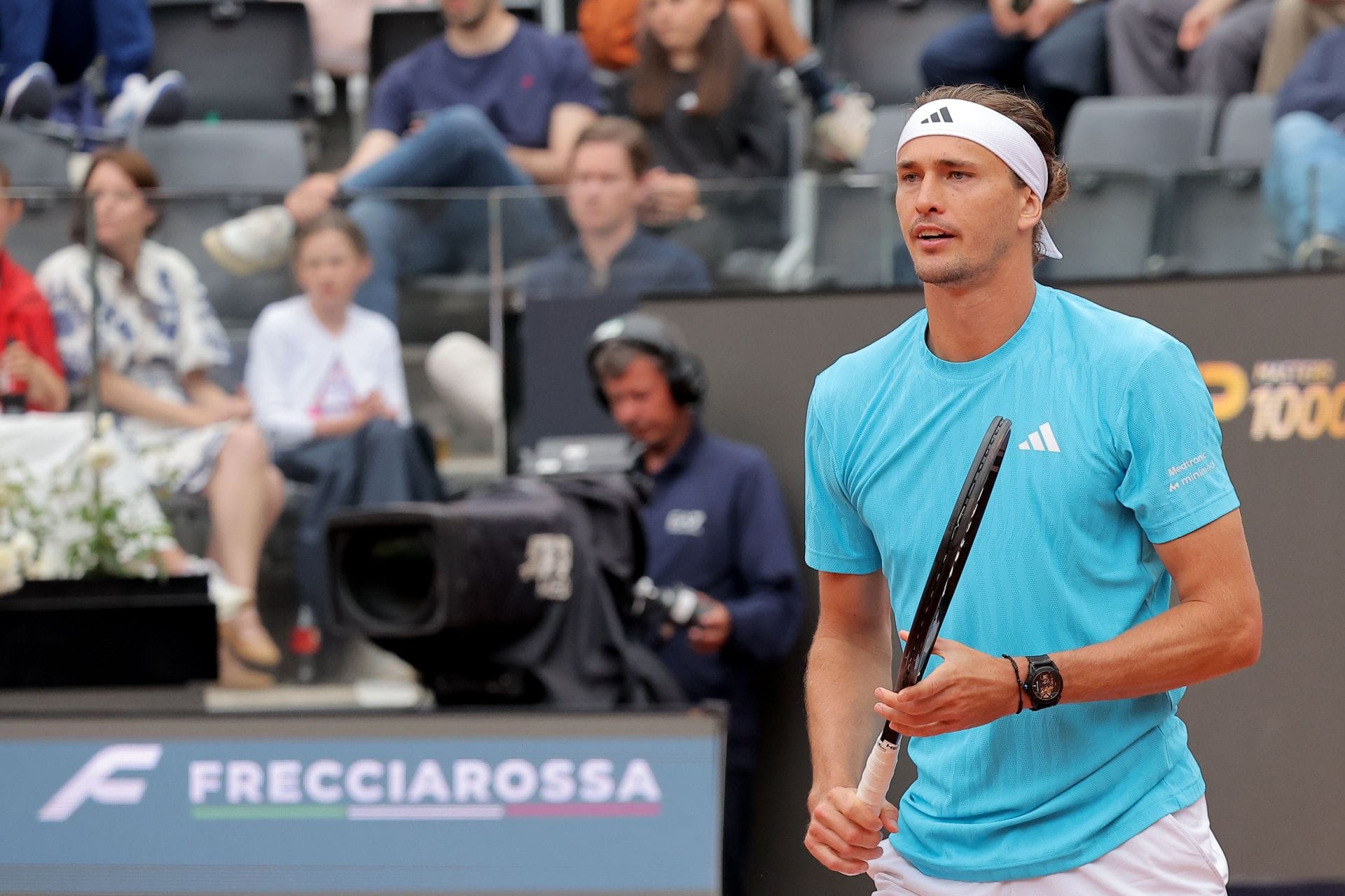 "Alexander Zverev really doesn't care" - Journalist chews out World No. 3 for publicly airing discontent with tennis media in viral complaint