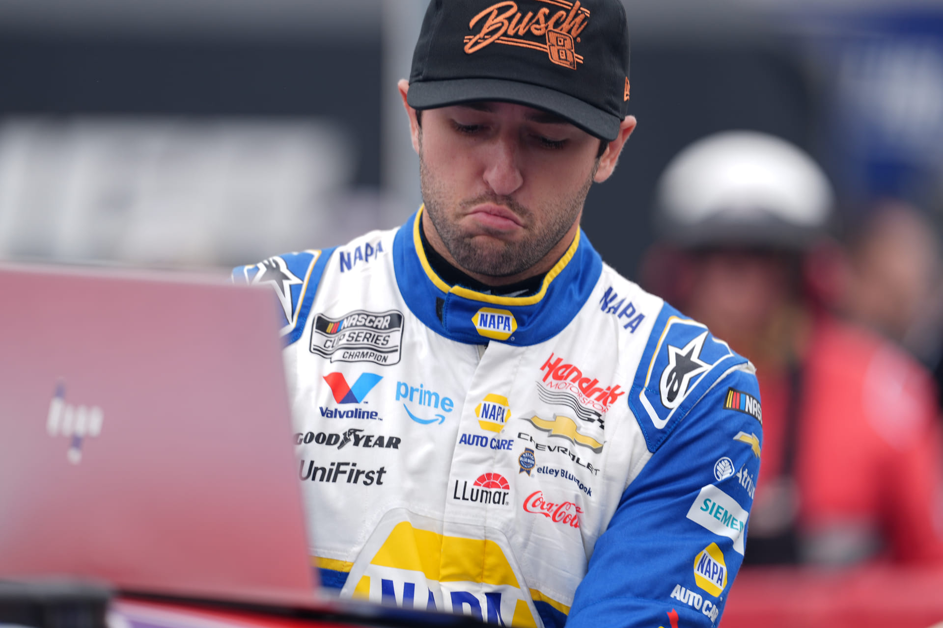 Chase Elliott doubles down on Kyle Busch for NASCAR's Most Popular Driver  Award: “He deserves to win”