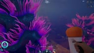 You can find the massive bioluminescent biome directly north of the Lifepod (Image via Unknown Worlds Entertainment || YouTube/@SpookyFairy)