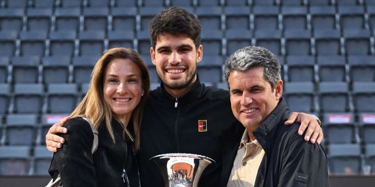 Carlos Alcaraz shares adorable moment with dad kissing mom, celebrates birthday with wrist cast & cake at home