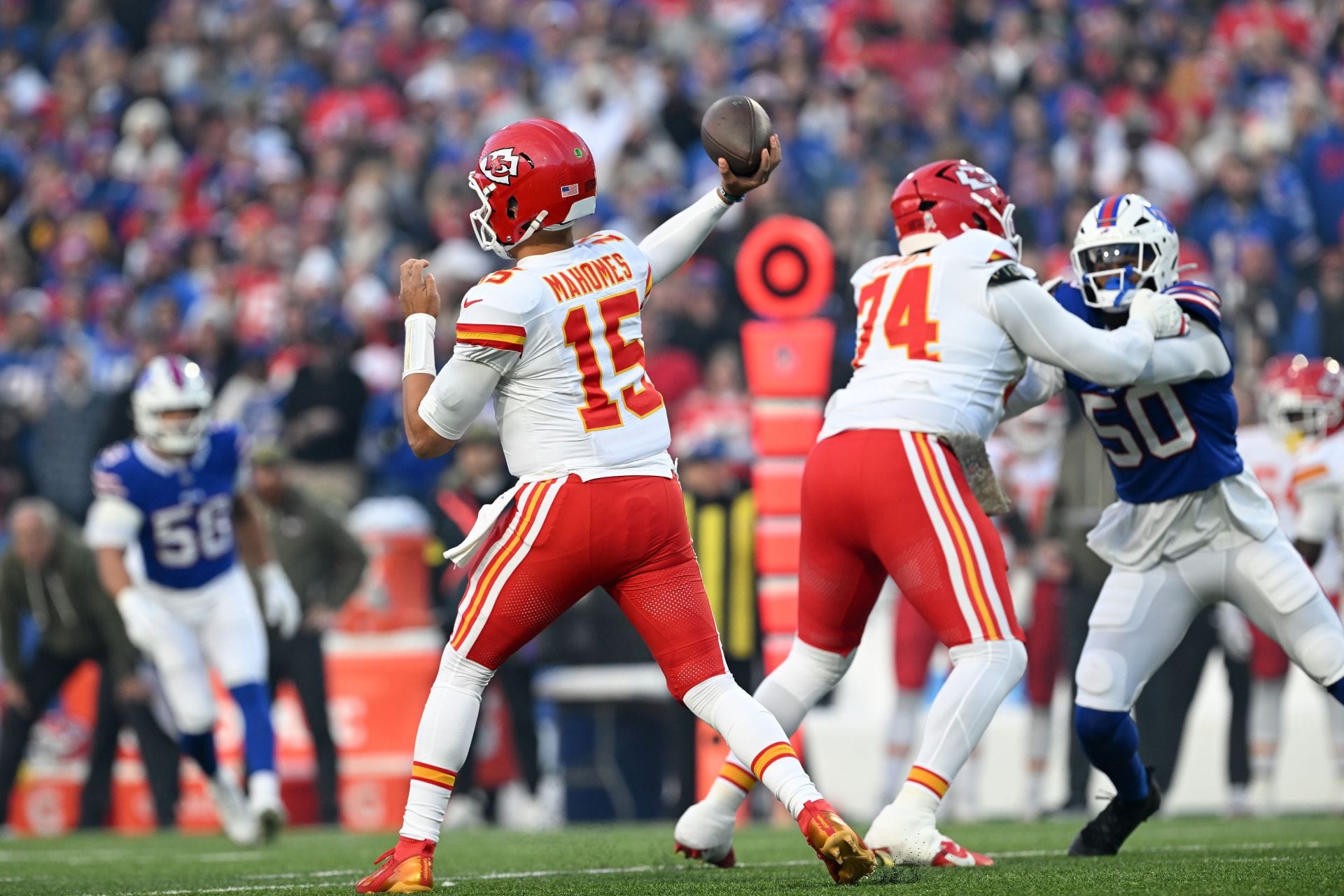 "We finally don’t have to listen to Tony Romo": NFL fans react to Chiefs at Bills game announcement on Thanksgiving night