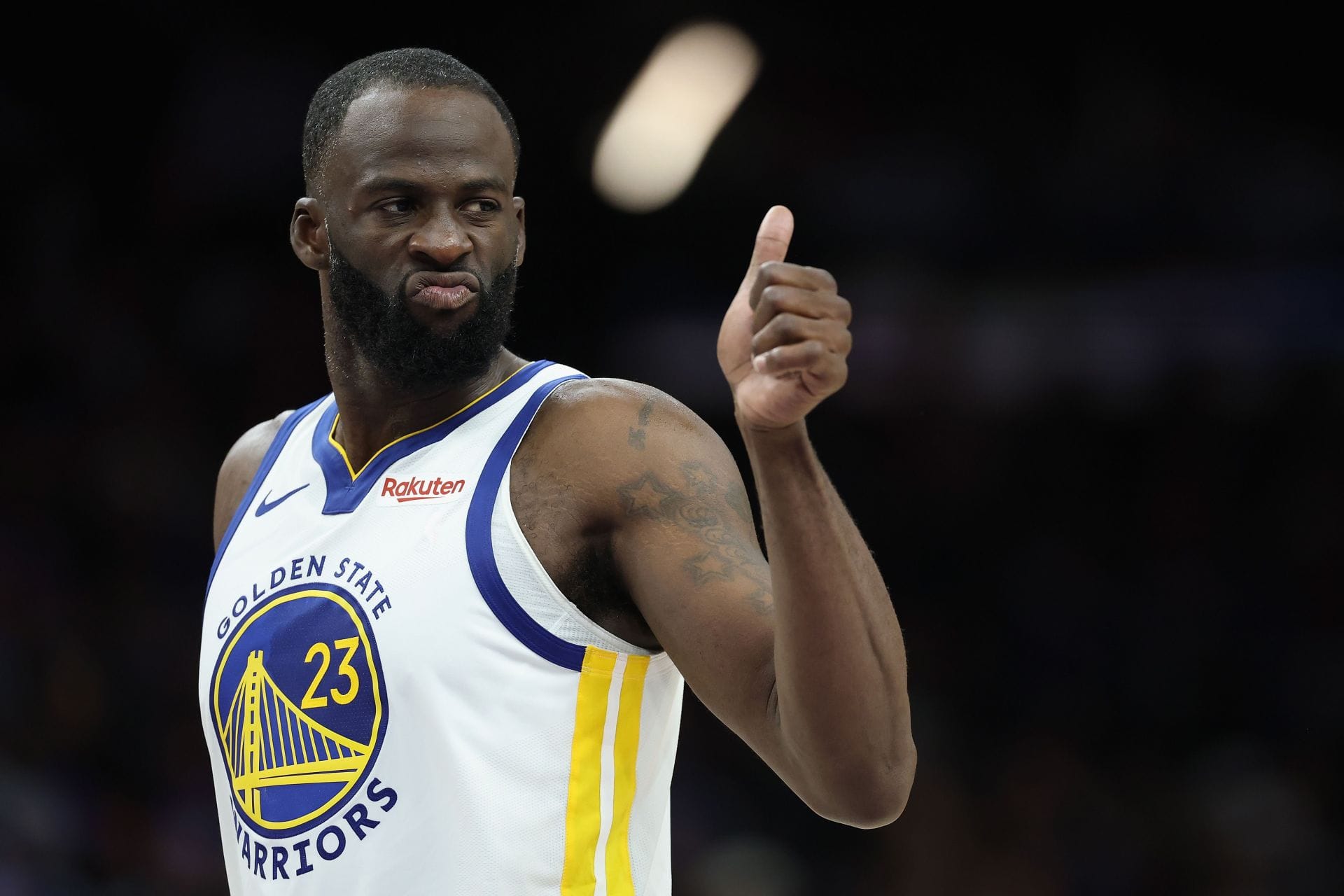"About to get a tech in street clothes" - NBA Fans Lose It as Draymond Green Chirps at Referee From Courtside During Pistons-Cavaliers Game
