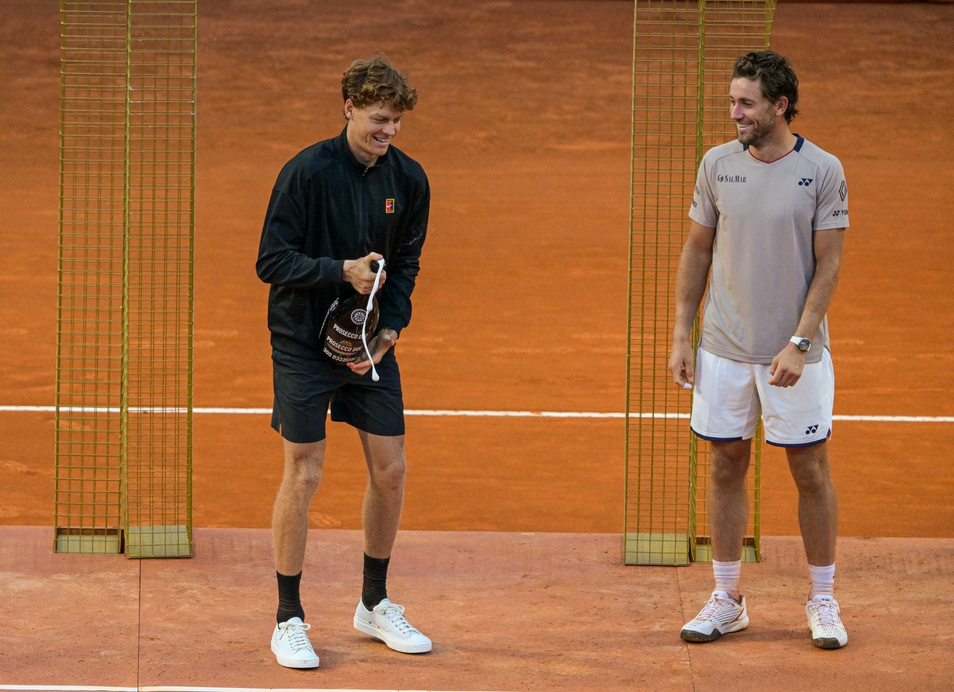 Jannik Sinner's interesting fashion add-on to his Italian Open trophy presentation with Converse sneakers collab