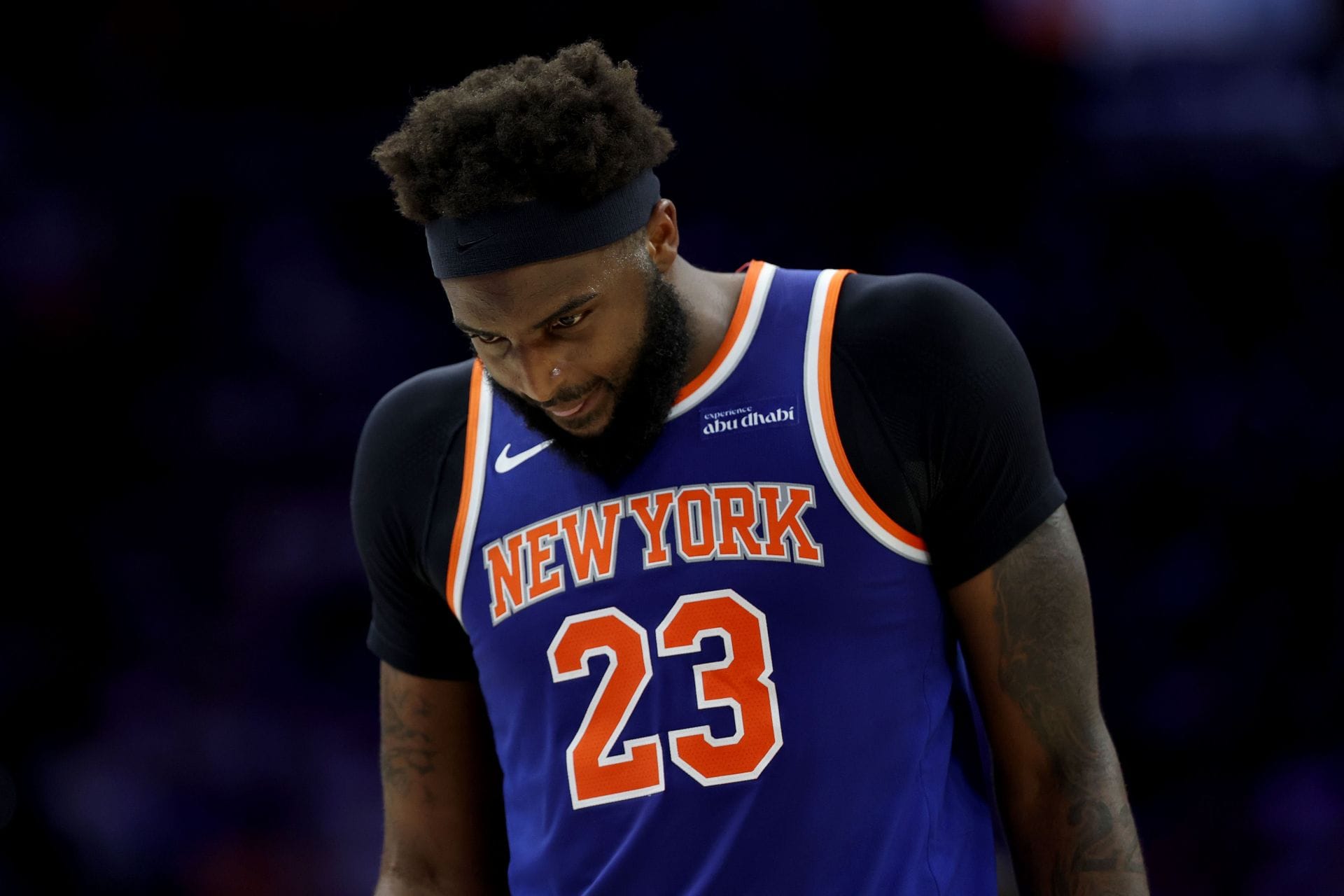 "Cut the pinky off if you have to", "His season is over" - Knicks Fans Panic as Mitchell Robinson Suffers Finger Injury Ahead Of NBA Finals