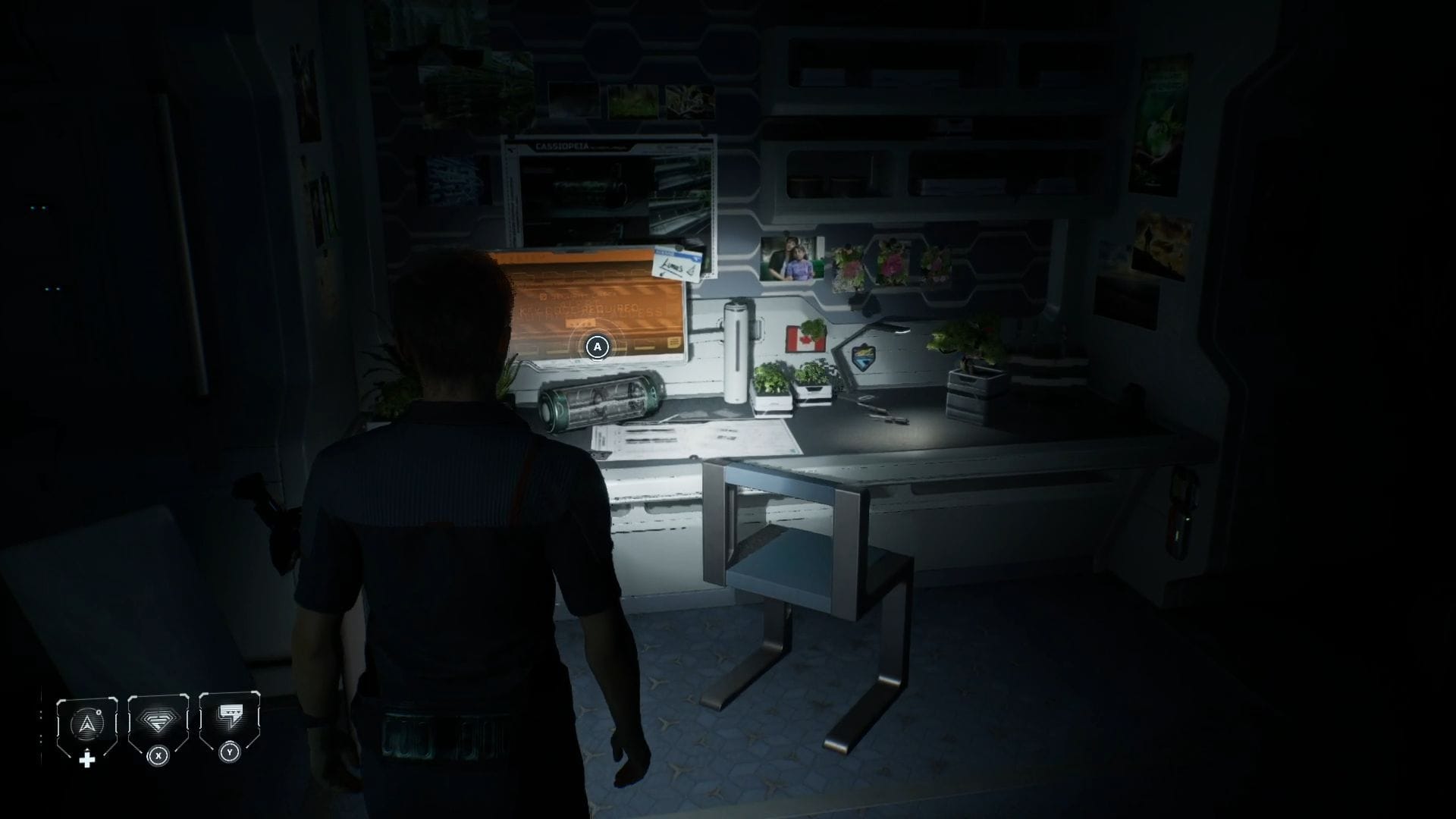 Access the computer (Image via Supermassive Games)