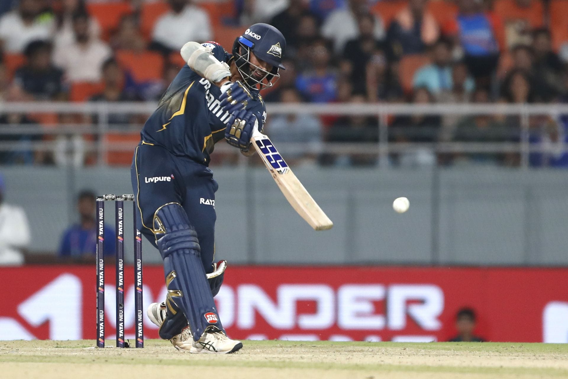 Washington Sundar survives as third umpire overturns Jordan Cox's diving boundary catch in RCB vs GT IPL 2026 final [Watch]