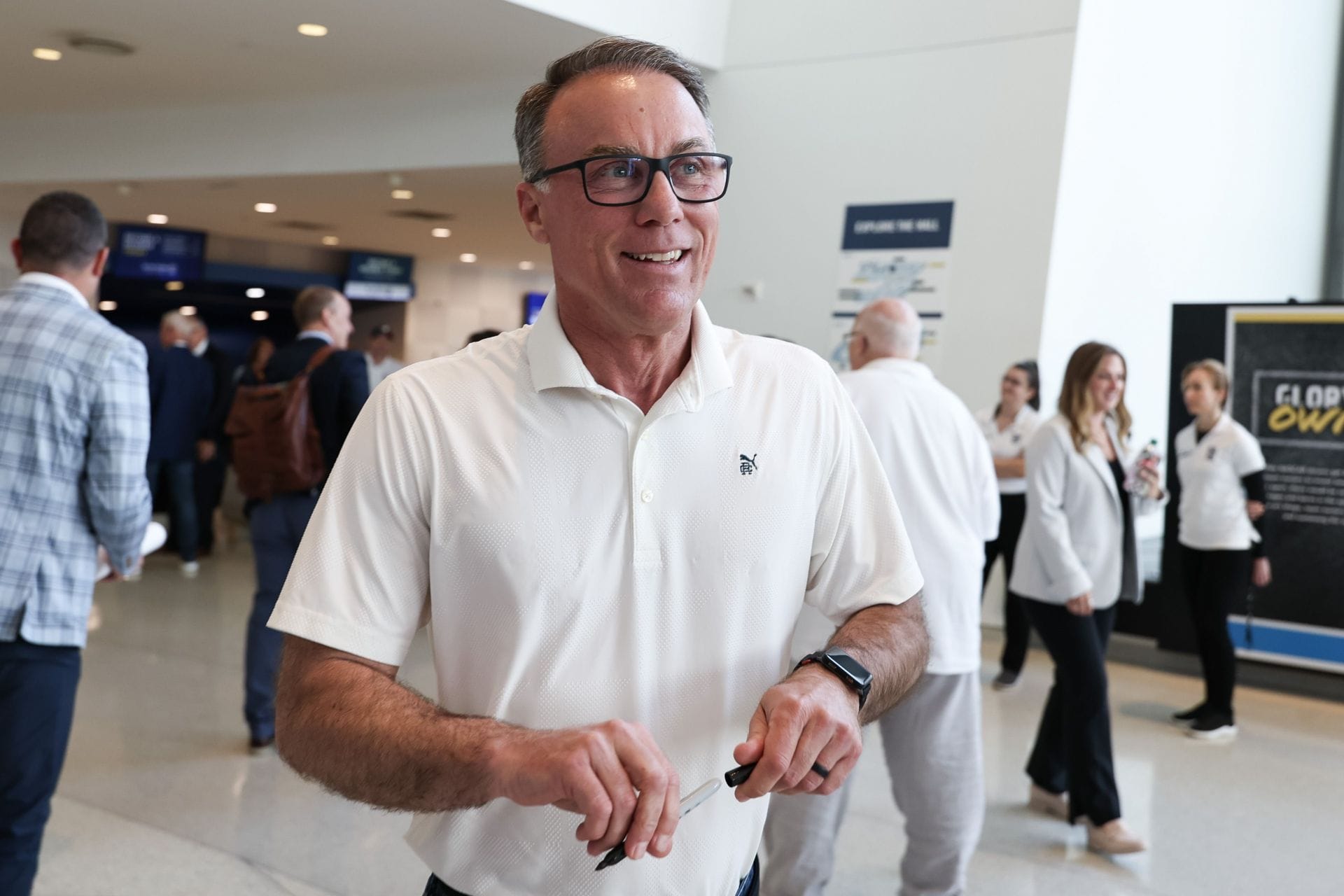 Kevin Harvick picks Toyota driver as favorite to win the 2026 Nashville NASCAR race