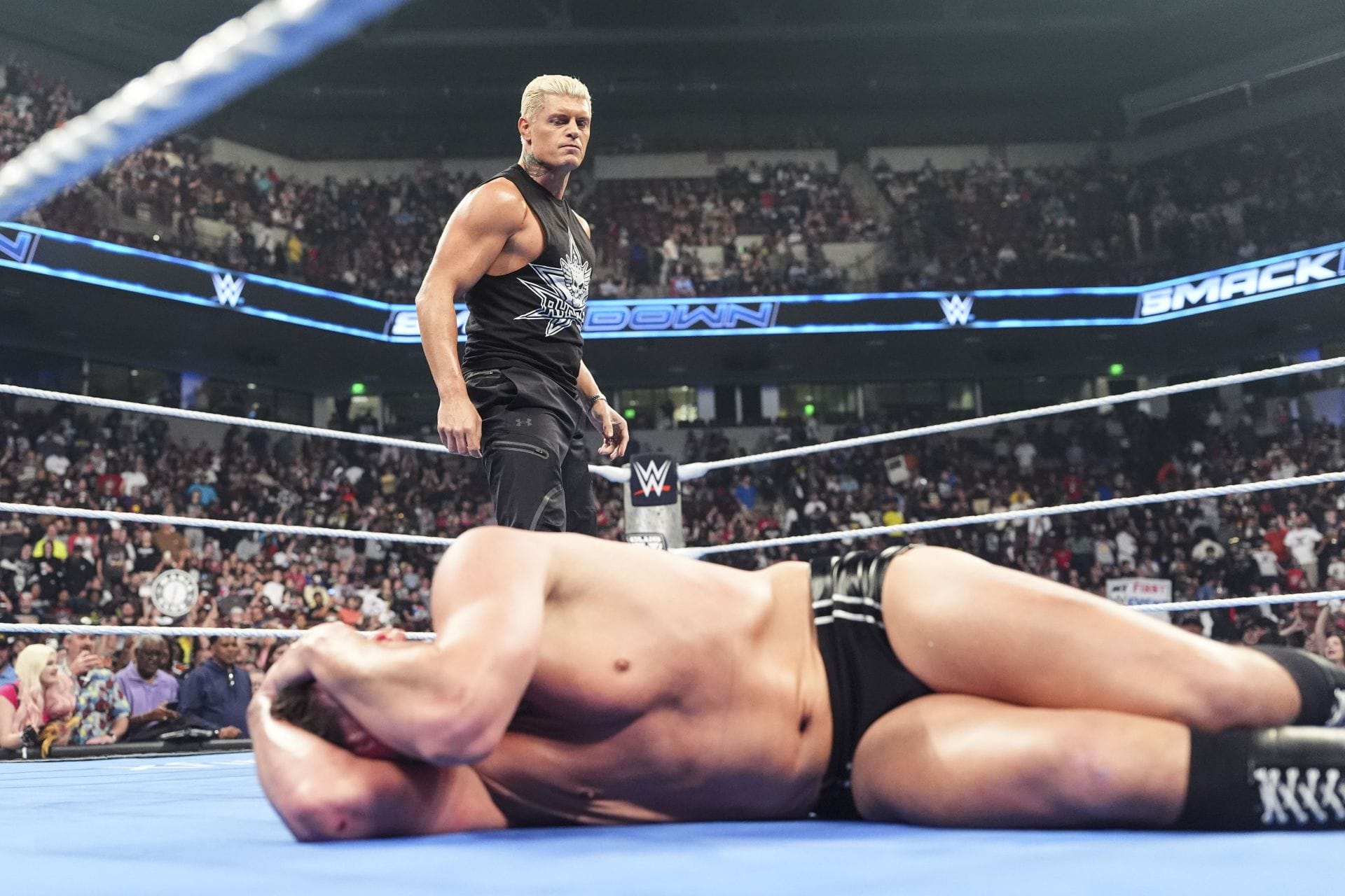 3 Things that could happen if Gunther fails to dethrone Cody Rhodes at WWE Clash in Italy