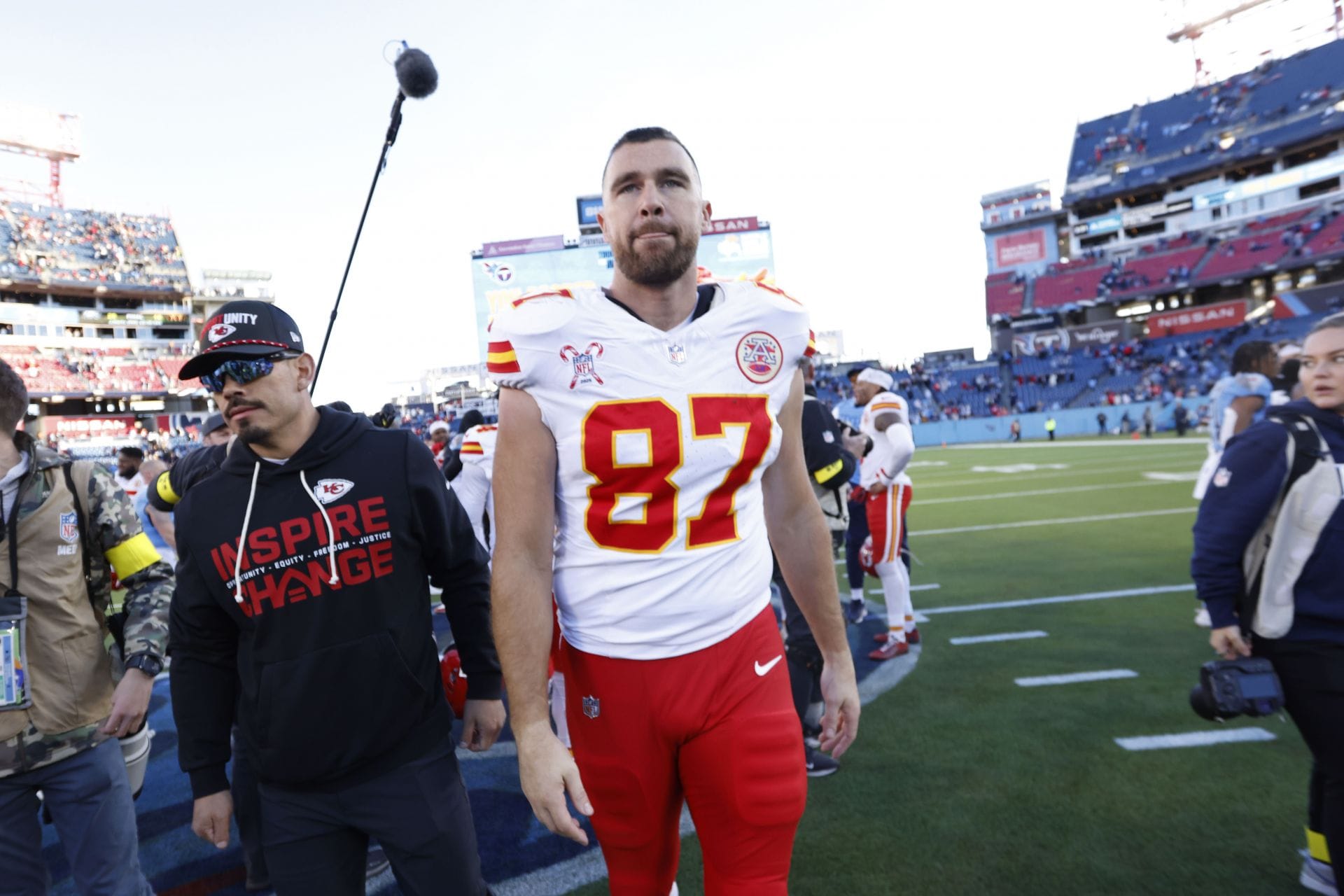 "That game four was debacle": Travis Kelce expresses disappointment in Cavaliers' playoff loss to Knicks