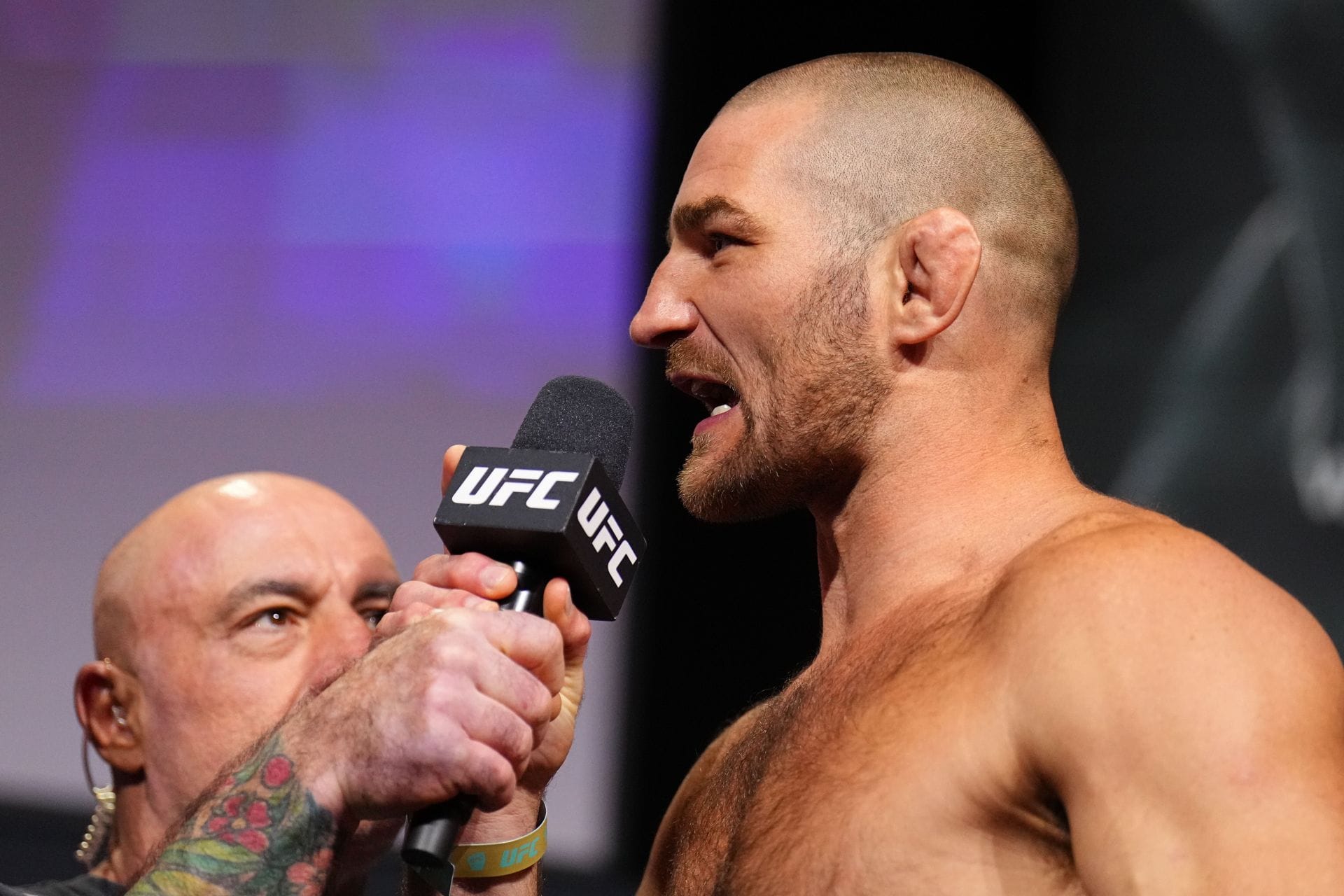 Sean Strickland praises Joe Rogan after commentator's sharp eye catches key moment from UFC 328 fight