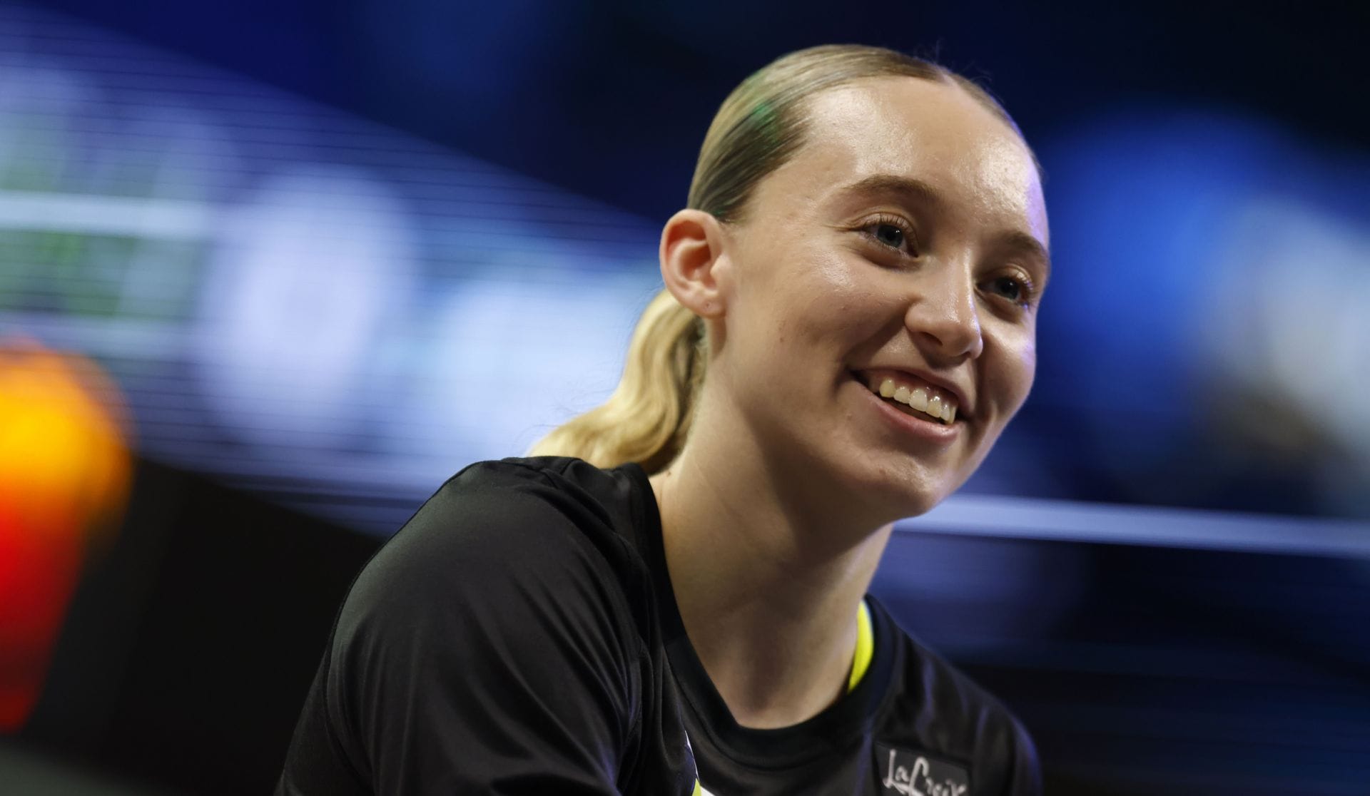 "She tryna damage control", "Baby magnet" - WNBA Fans in Awe as Paige Bueckers Shows Up With Mystery Kid For Media Session