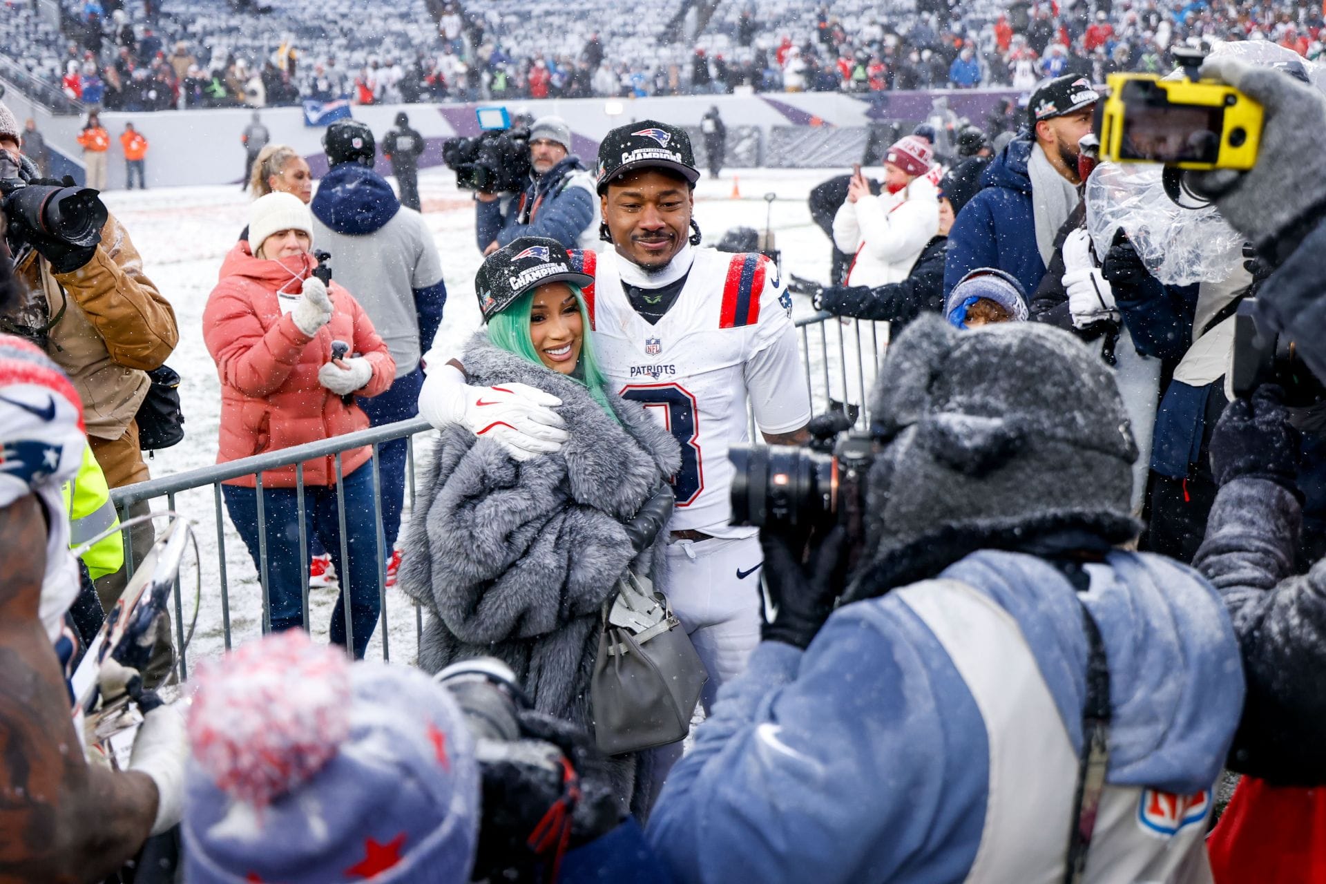 Stefon Diggs accused of abusing Cardi B while she was pregnant with NFL WR's kid, by former chef Mila Adams