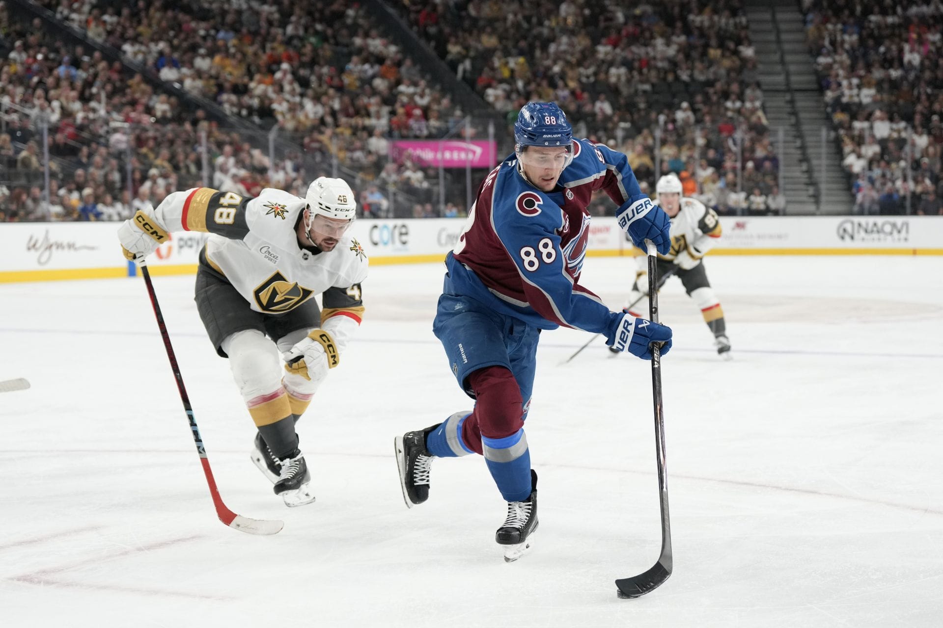 "NHL is rigged for Vegas": Fans enraged over Tomas Hertl's no-call interference on Martin Necas in Avs vs. VGK ECF Game 4