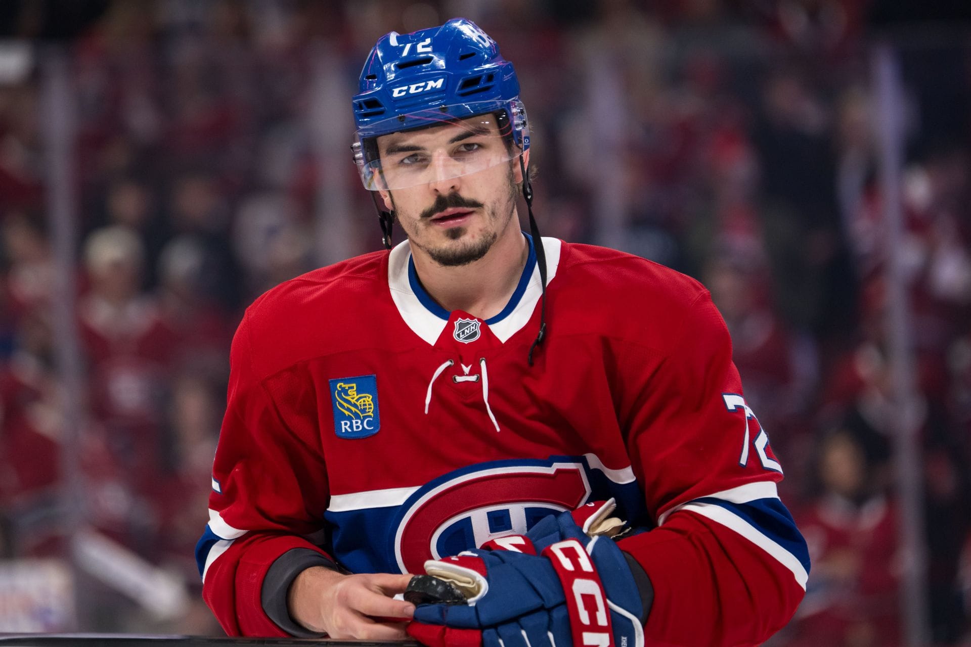 NHL fans react as Arber Xhekaj makes Sam Carrick fold with a venomous hook - "Absolute dirtbag move", "Most deserved punch"