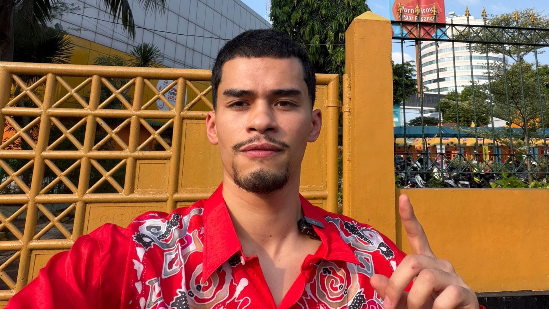 "I am ready to die": Sneako claims he was being "followed by federal agents in Australia"