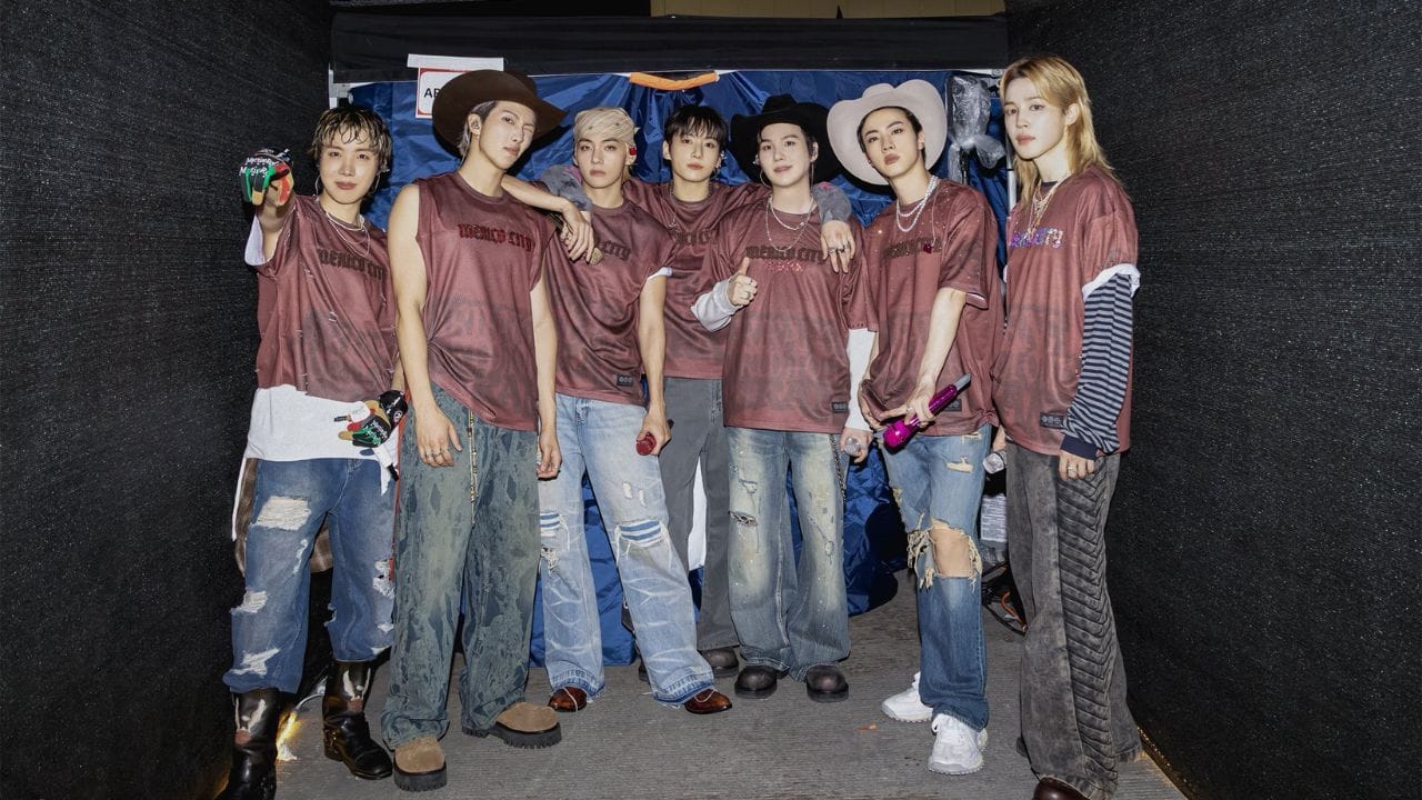 “CALM DOWN BTS”- Fans left dumbfounded as members’ playful onstage undressing attempts at Mexico City concert go viral