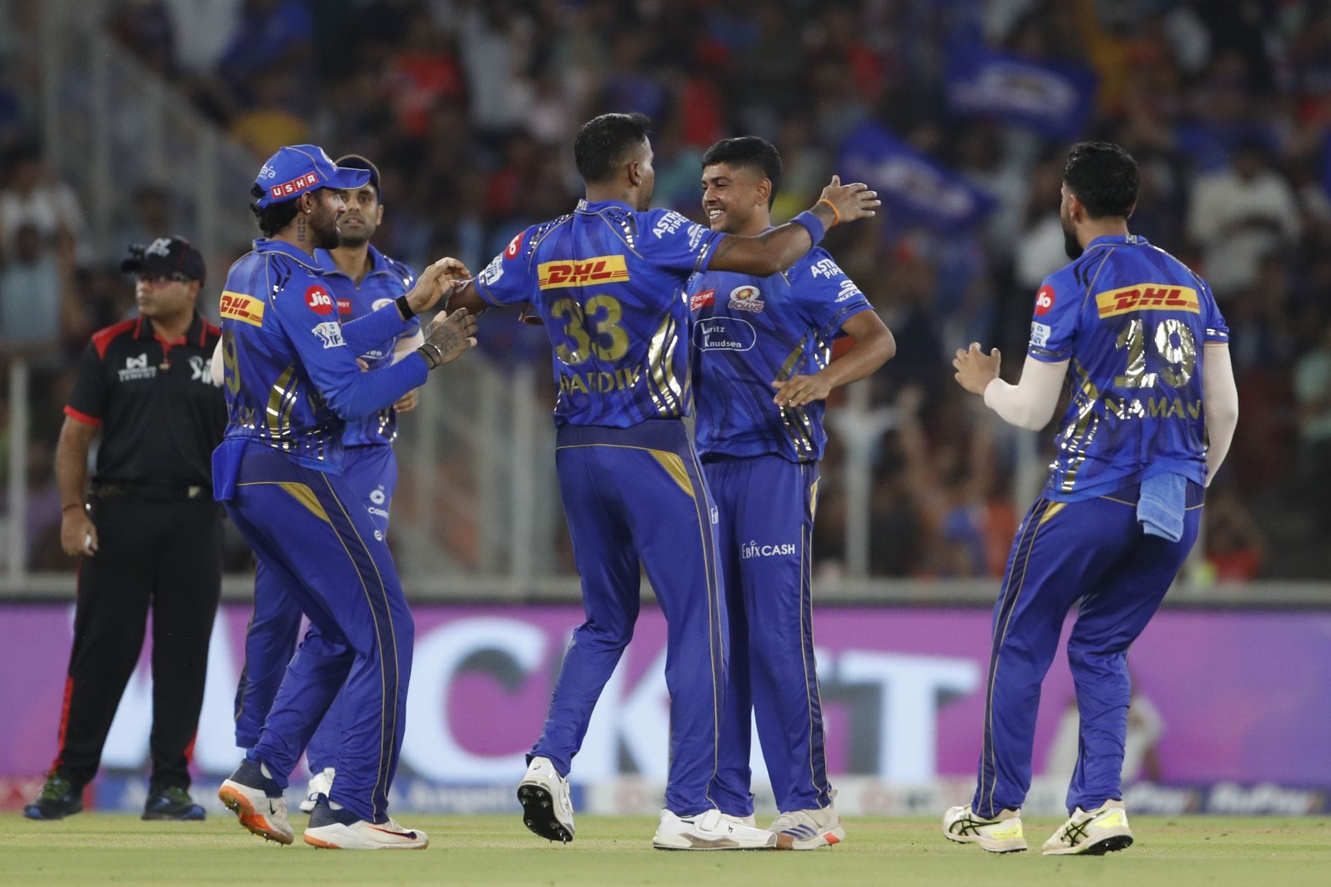 2 major MI star players not part of travelling squad ahead of IPL 2026 match against RCB: Reports 