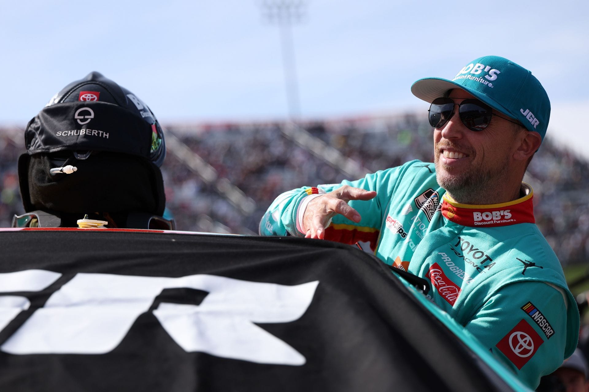 Denny Hamlin pulls no punches on Spire owner Jeff Dickerson after scathing comments on the JGR vs. Chris Gabehart lawsuit battle