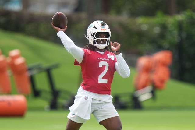 Malik Willis makes his feelings known on Dolphins trading Jaylen Waddle ...