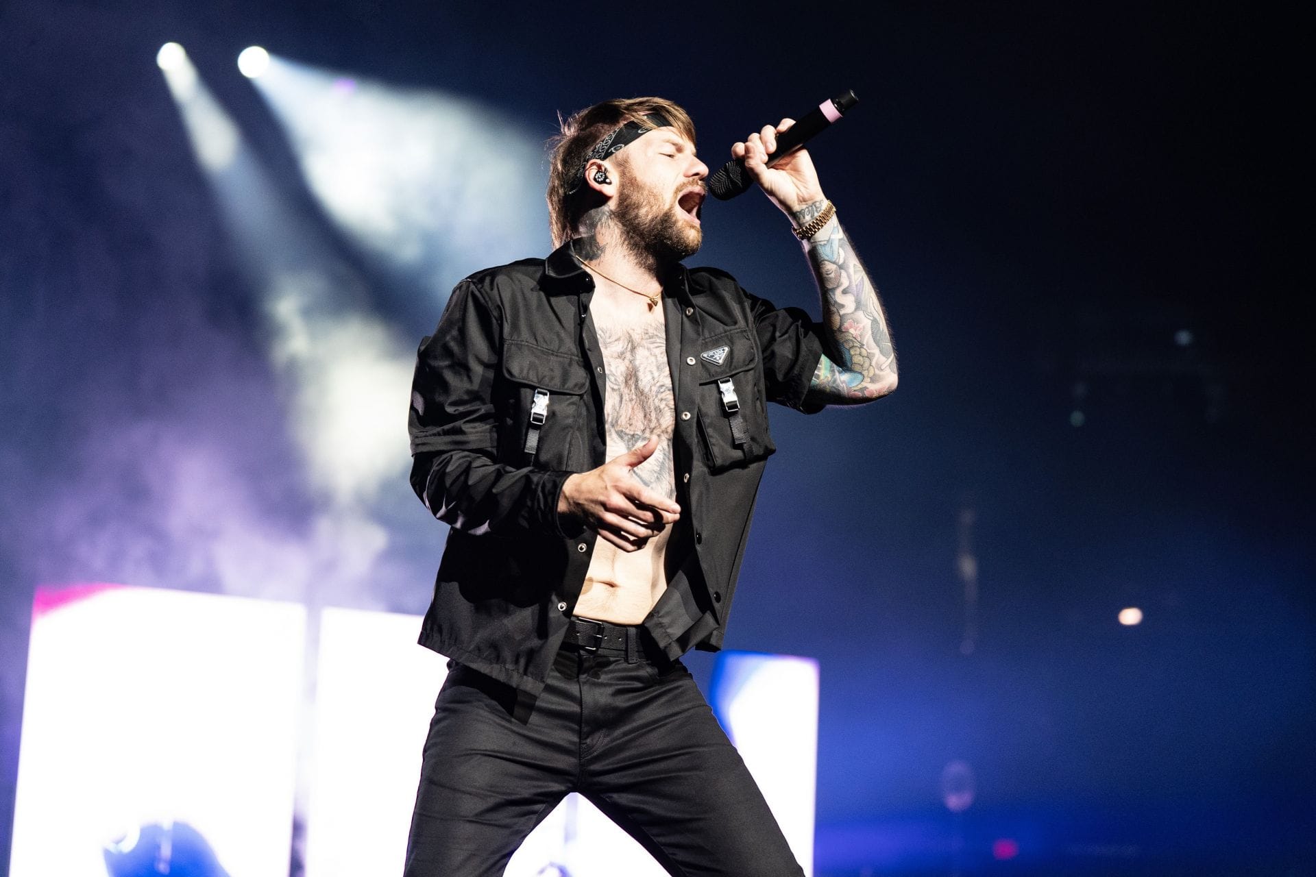 "What a complex reality to navigate" Perez Hilton reacts after Caleb Shomo comes out as "proudly gay man" & his wife responds on Instagram