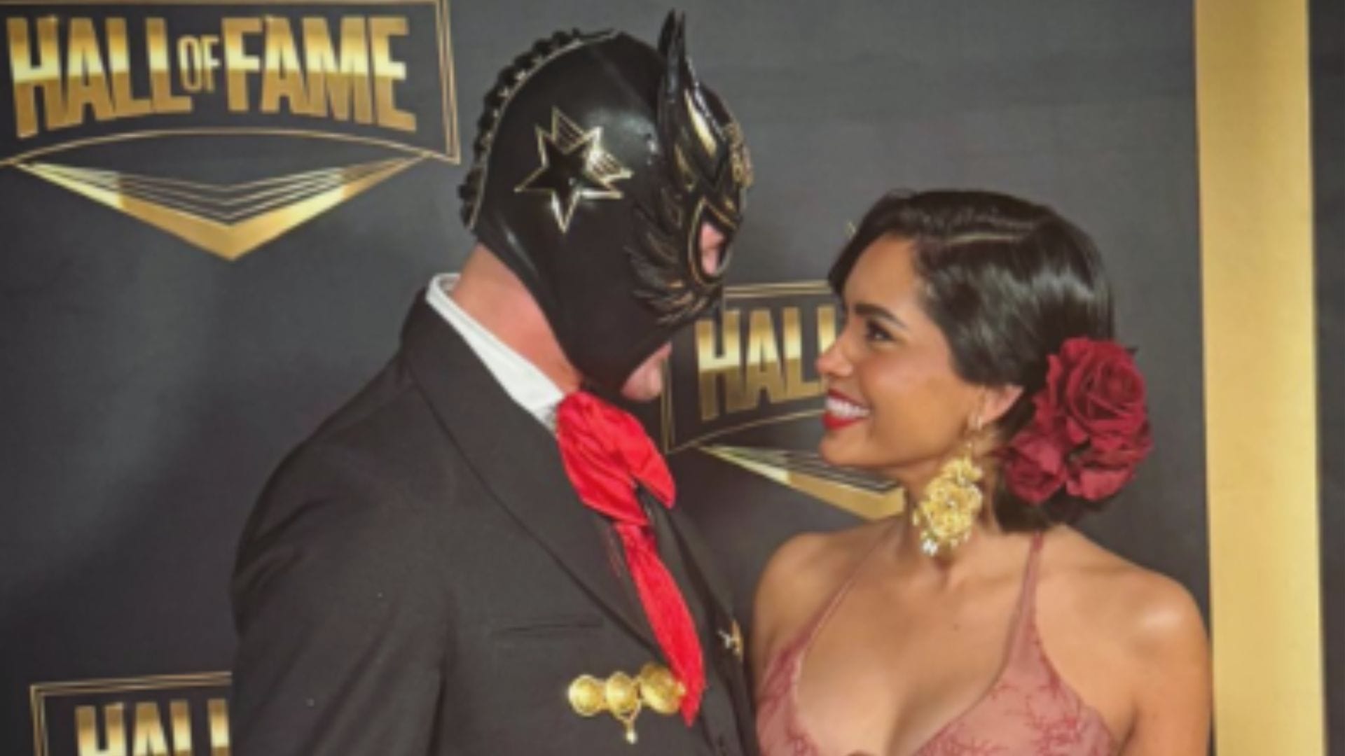 Immortal In Mexico: El Grande Americano & Andrea Bazarte Visit WWE Star's Mural