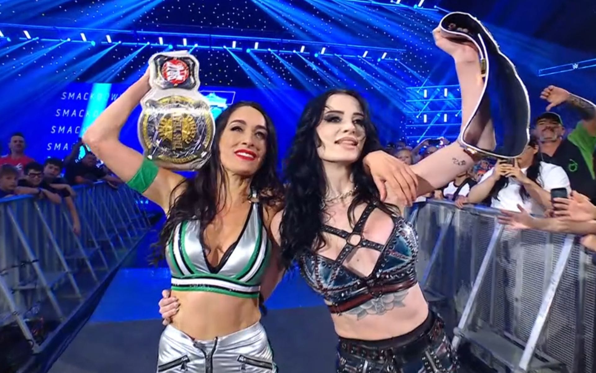 Brie Bella pins ex-WWE Champion after Paige performs a highly illegal move on SmackDown