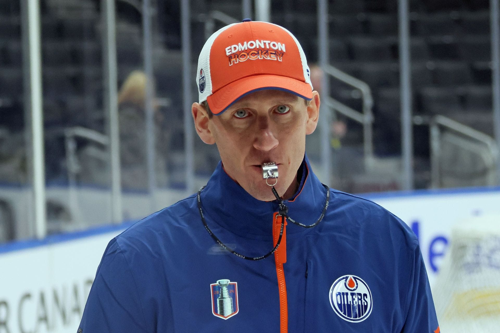 Oilers GM Stan Bowman responds to reports regarding Bruce Cassidy following Kris Knoblauch's firing
