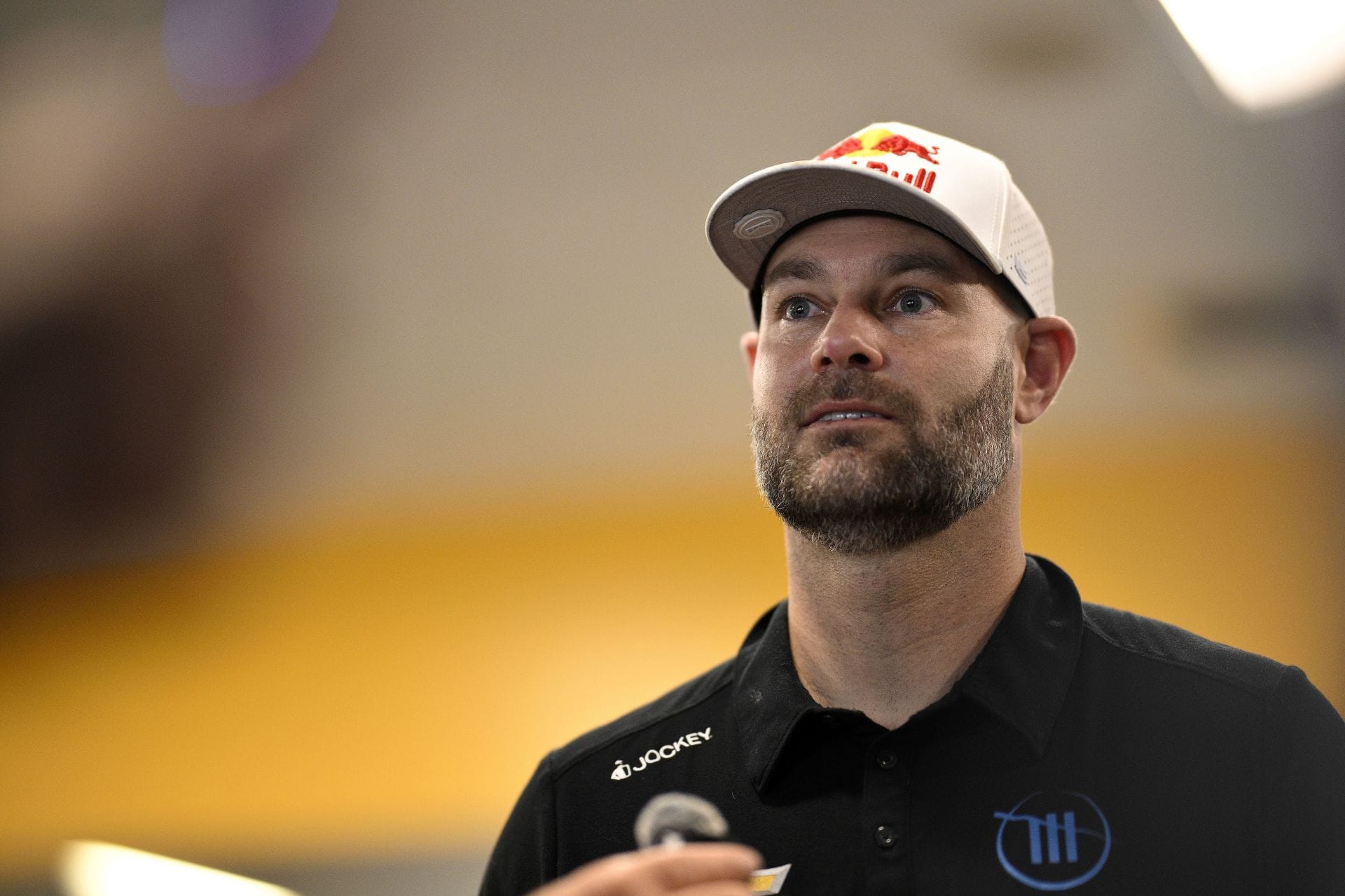 Shane van Gisbergen sends a blunt message as he dismisses the notion of being the clear favorite at San Diego: “It pisses me off”