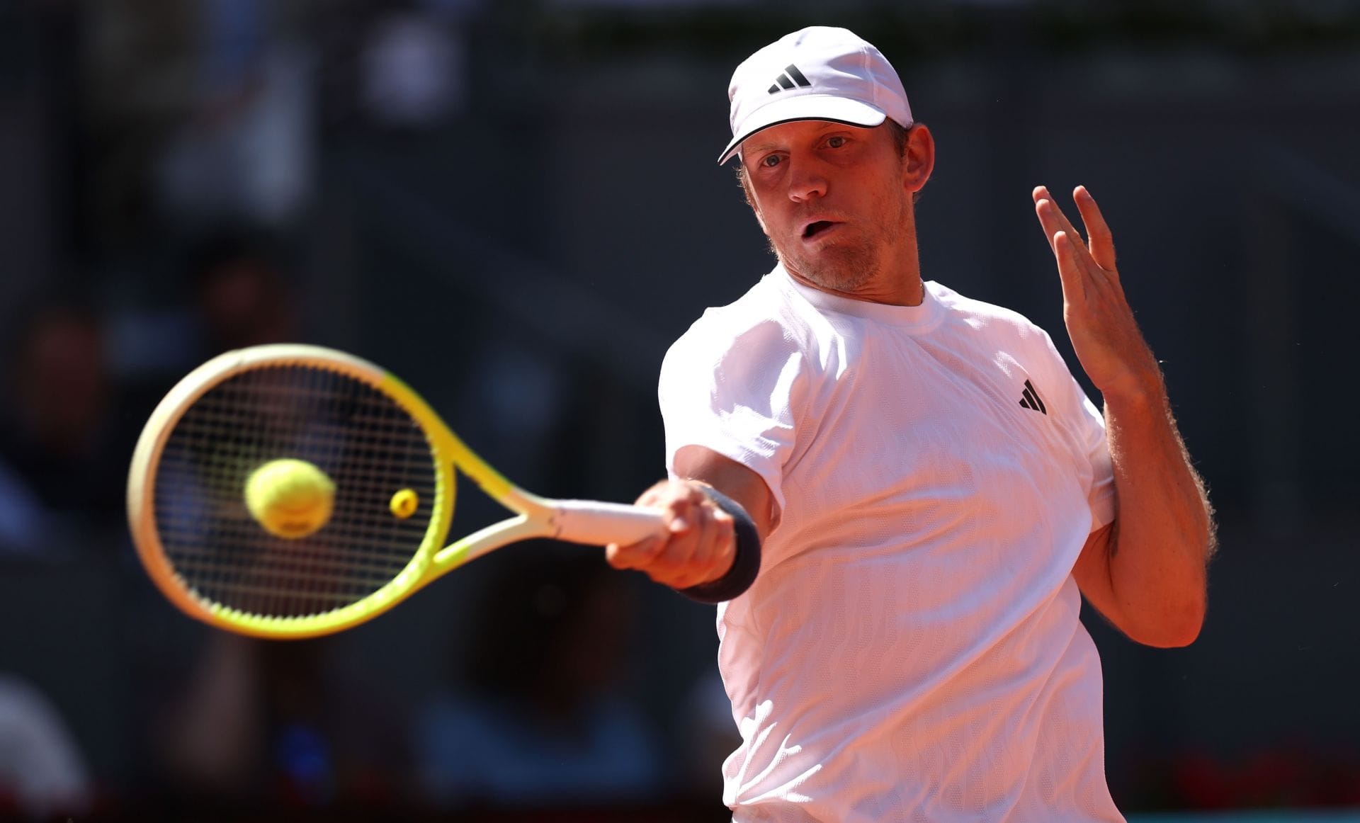 Alejandro Davidovich Fokina da Espanha no Mutua Madrid Open em Madrid, Espanha. (Foto de Getty Images)