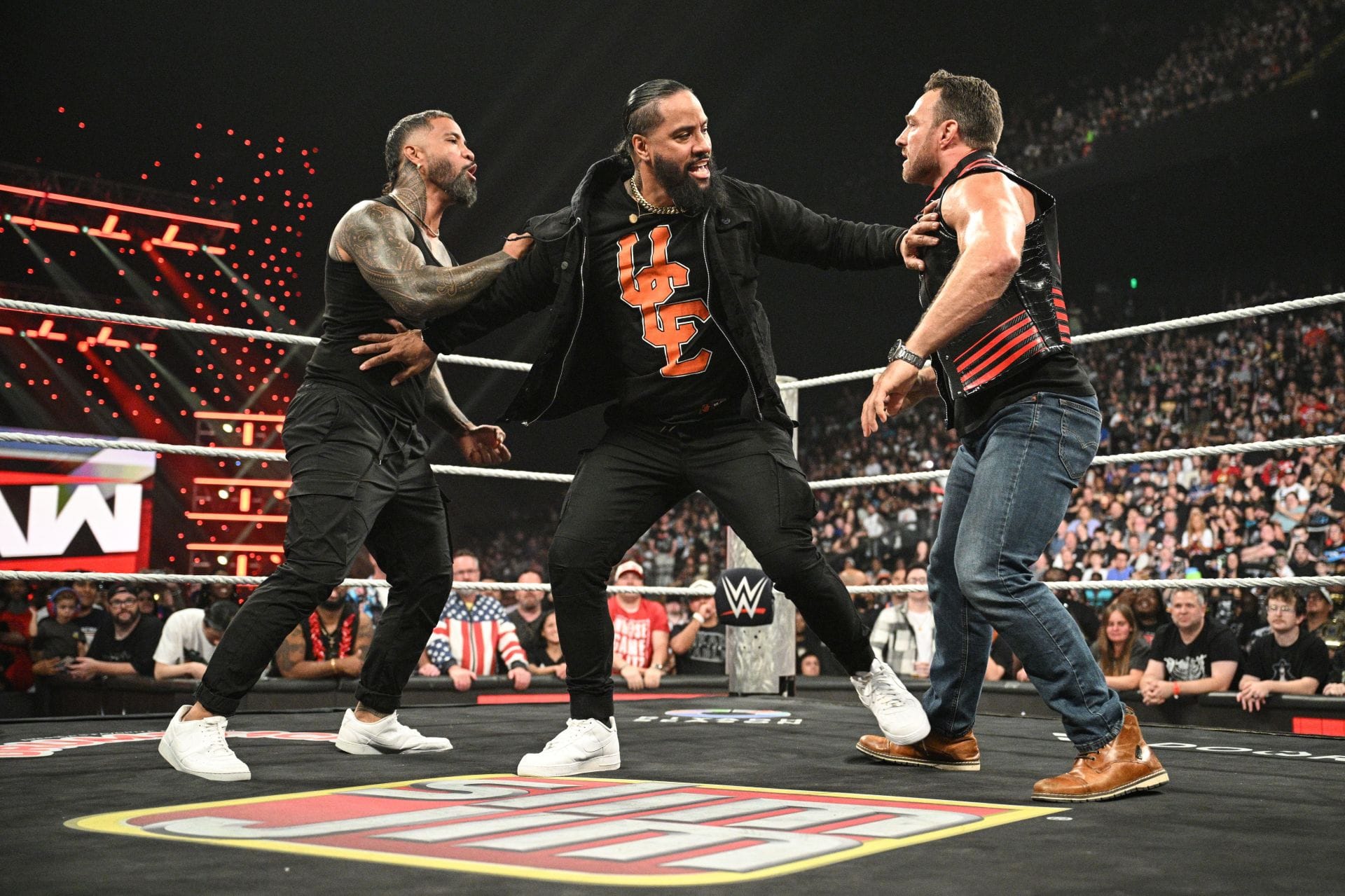 3 Bloodline Feuds WWE Could Revisit After LA Knight