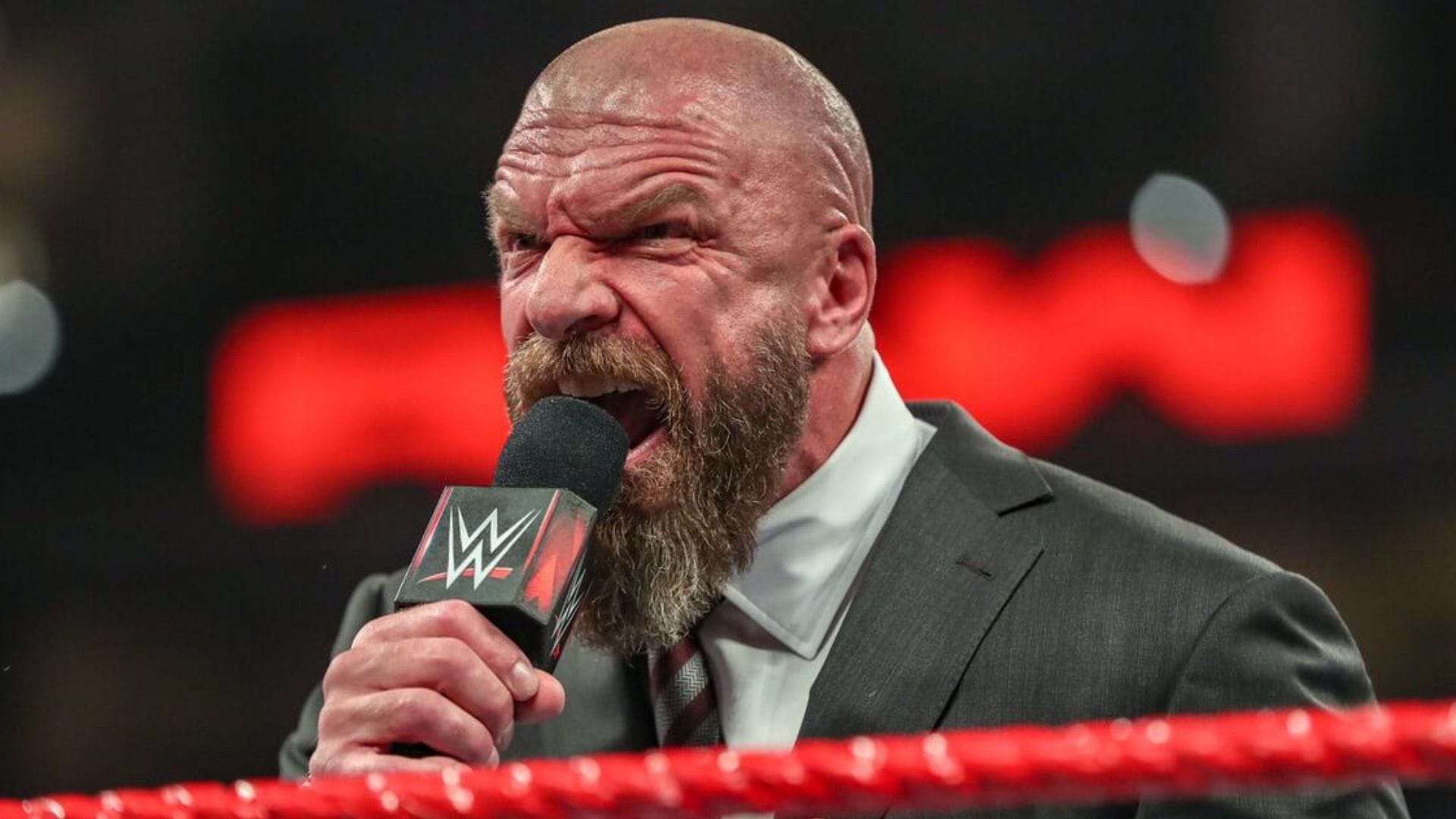 "Triple H f**ked up," "WWE dropped the ball" - Fans react to popular star's future