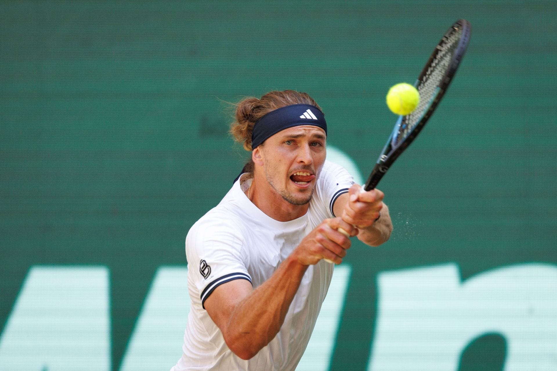 Alexander Zverev no Terra Wortmann Open 2026 em Halle, Renânia do Norte-Vestfália, Alemanha (Foto de Getty Images)