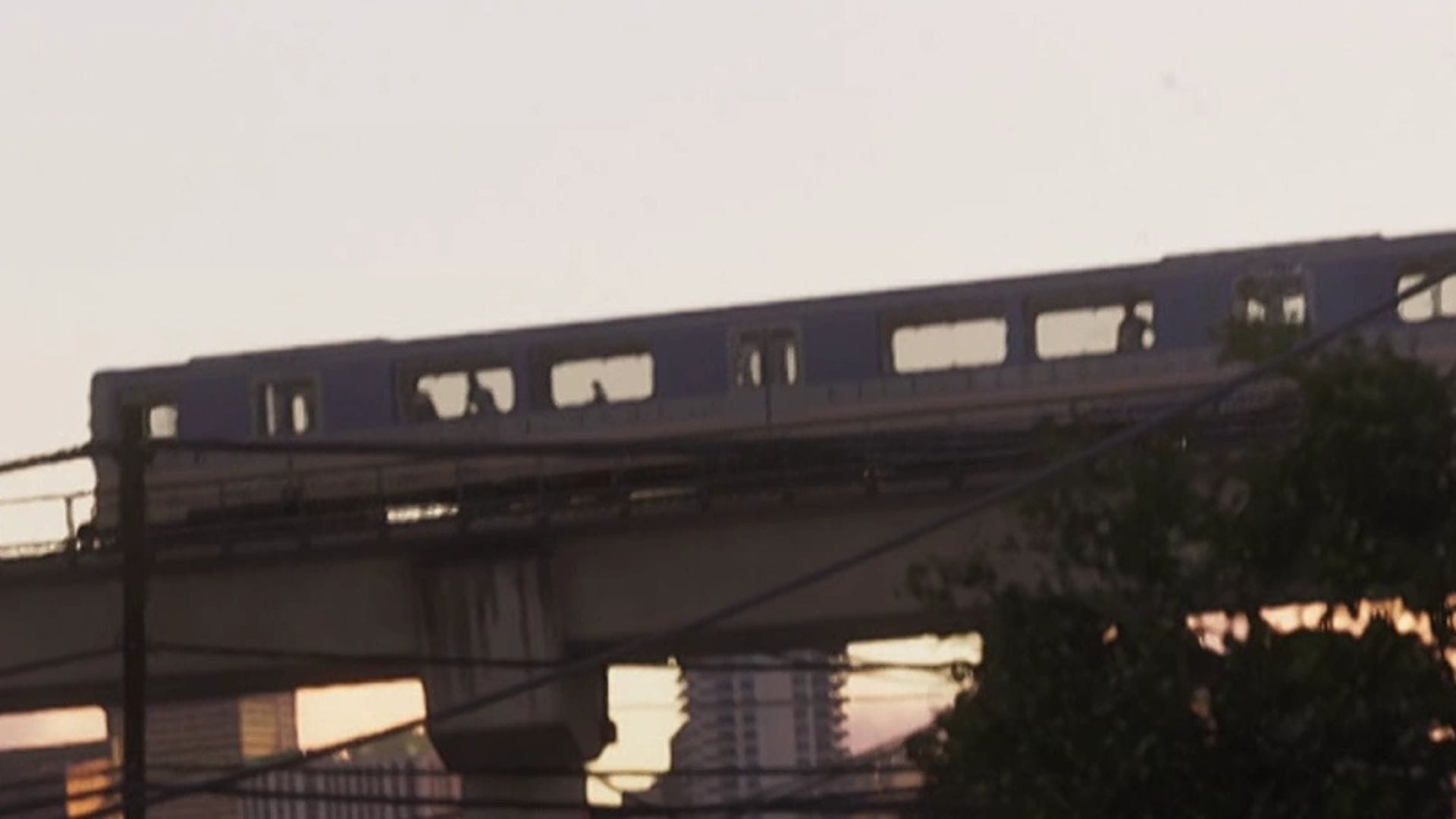 Vislumbre do Metrorail do trailer 2 de GTA 6 (imagem via Rockstar Games)
