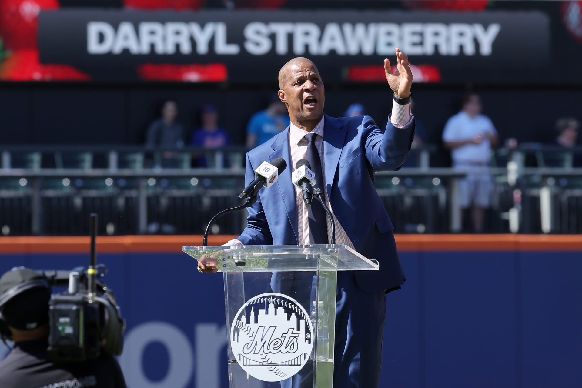 Darryl Strawberry's daughter Diamond poses in lemon-printed bikini for Chinese fast fashion brand promotion