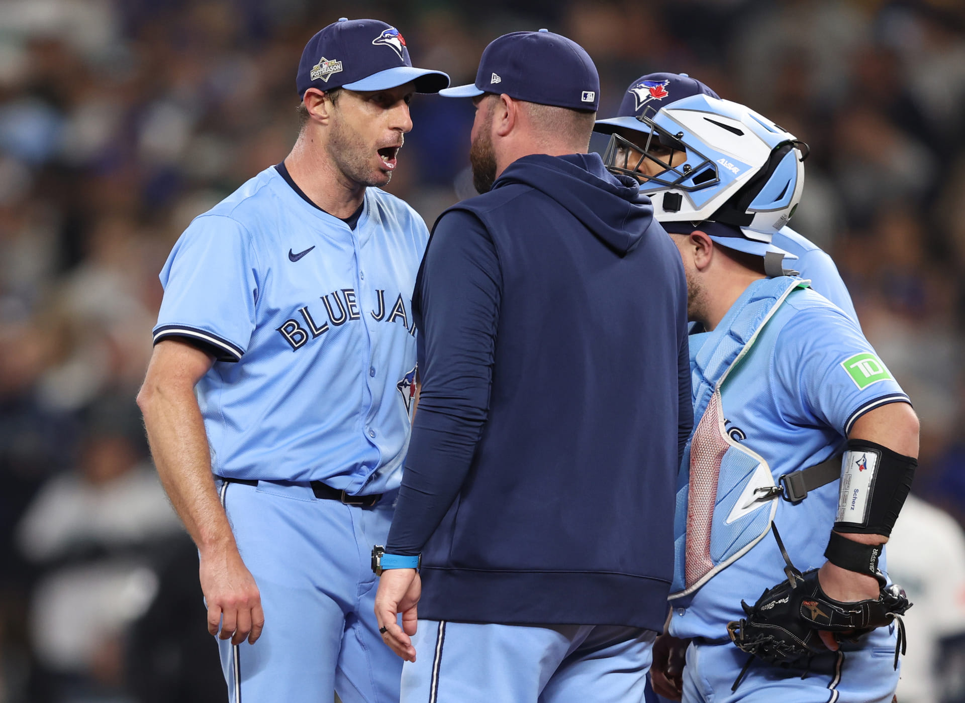 "This guy is afraid of his own players" - Fans call out Blue Jays skipper John Schneider over his Max Scherzer comments