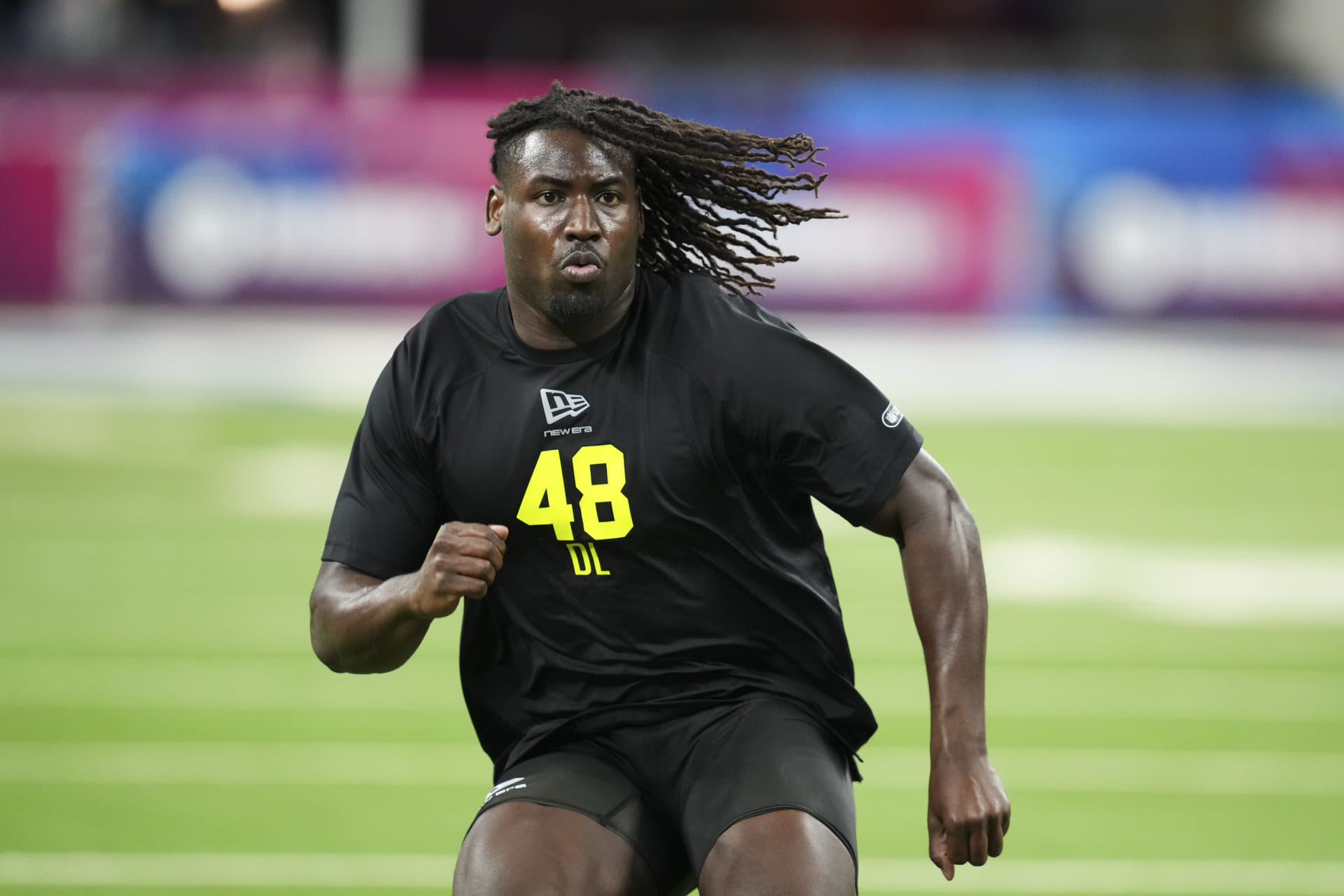 "He’s going to flop" "Gonna be a stud": Cowboys fans split over first-round pick Malachi Lawrence's fully-guaranteed $20.22 million deal
