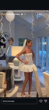História de Hallie Batchelder no Instagram