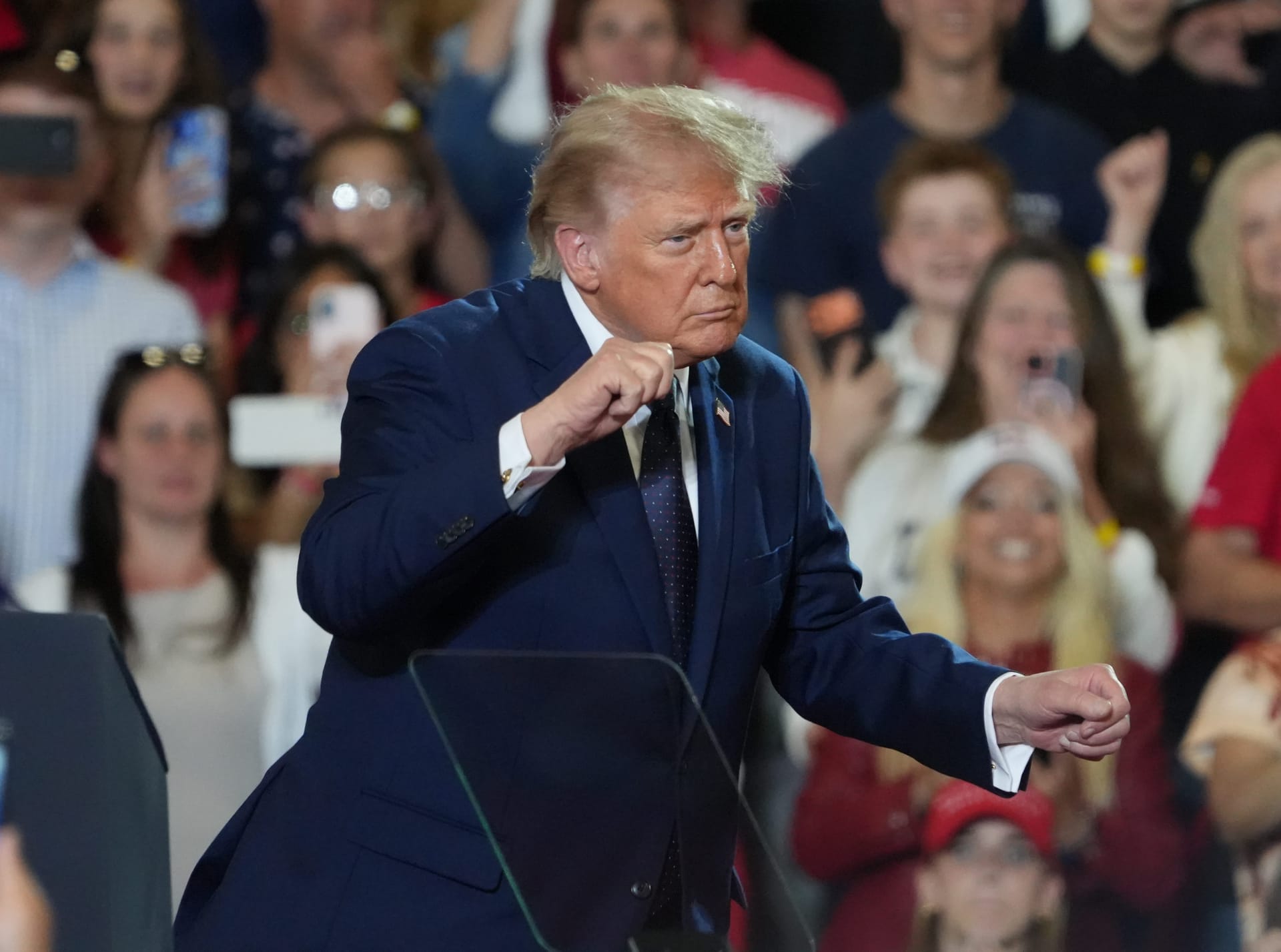 "Gonna Have to Skip Game 4": NBA Analyst Reacts After Knicks' 46-Day Winning Streak Ends in Donald Trump's Attendance