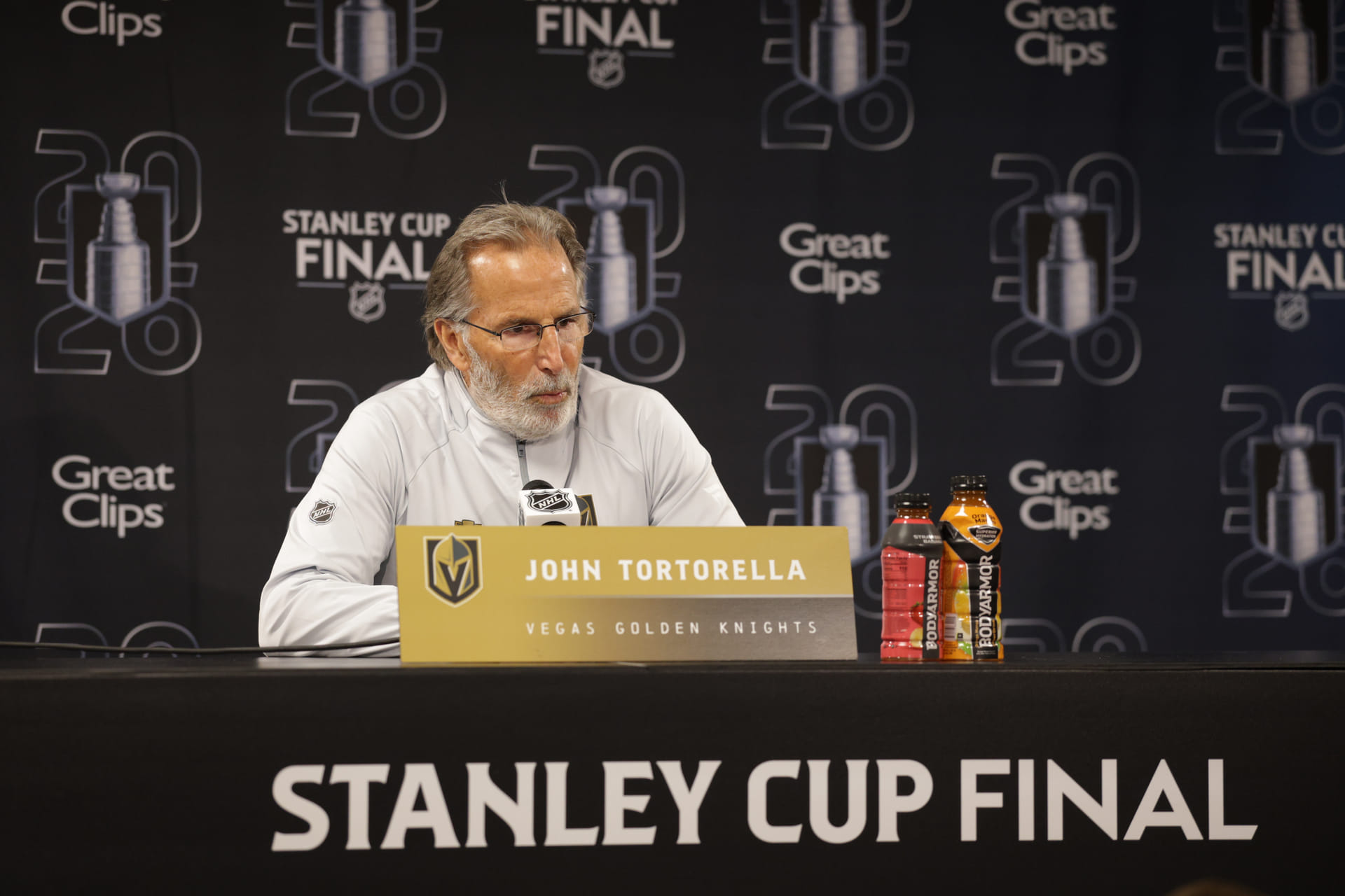 "Welcome back Bruce Cassidy" - NHL fans react as Golden Knights part ways with John Tortorella