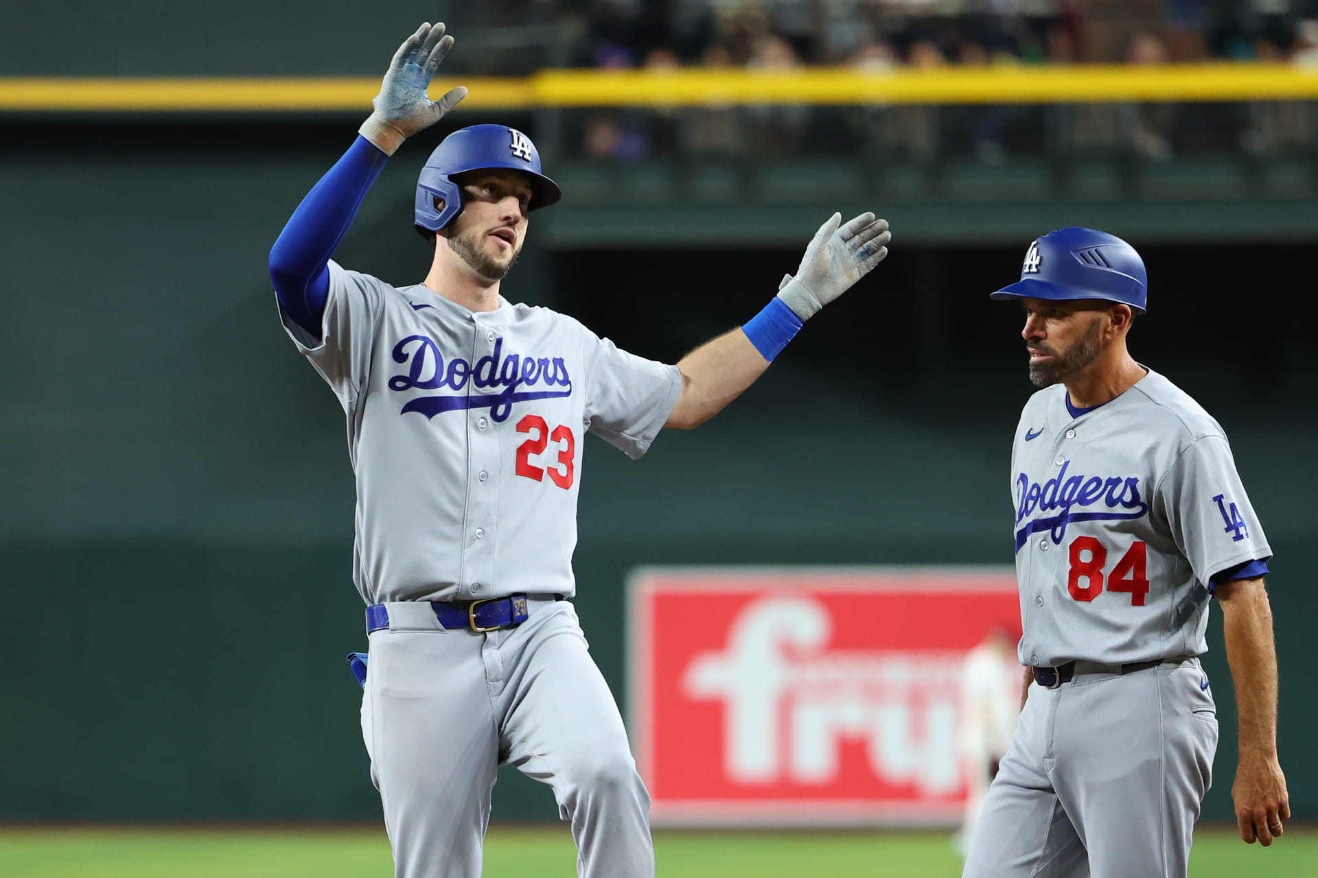 Kike Hernandez teases teammate Kyle Tucker after hilarious helmet blooper vs Pirates