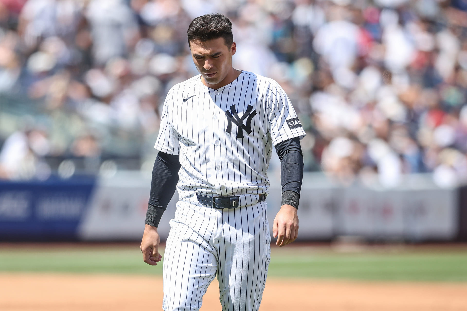 "I've seen better arms on a broken chair" - Fans rally behind Yankees insider's take on Anthony Volpe's role in NY