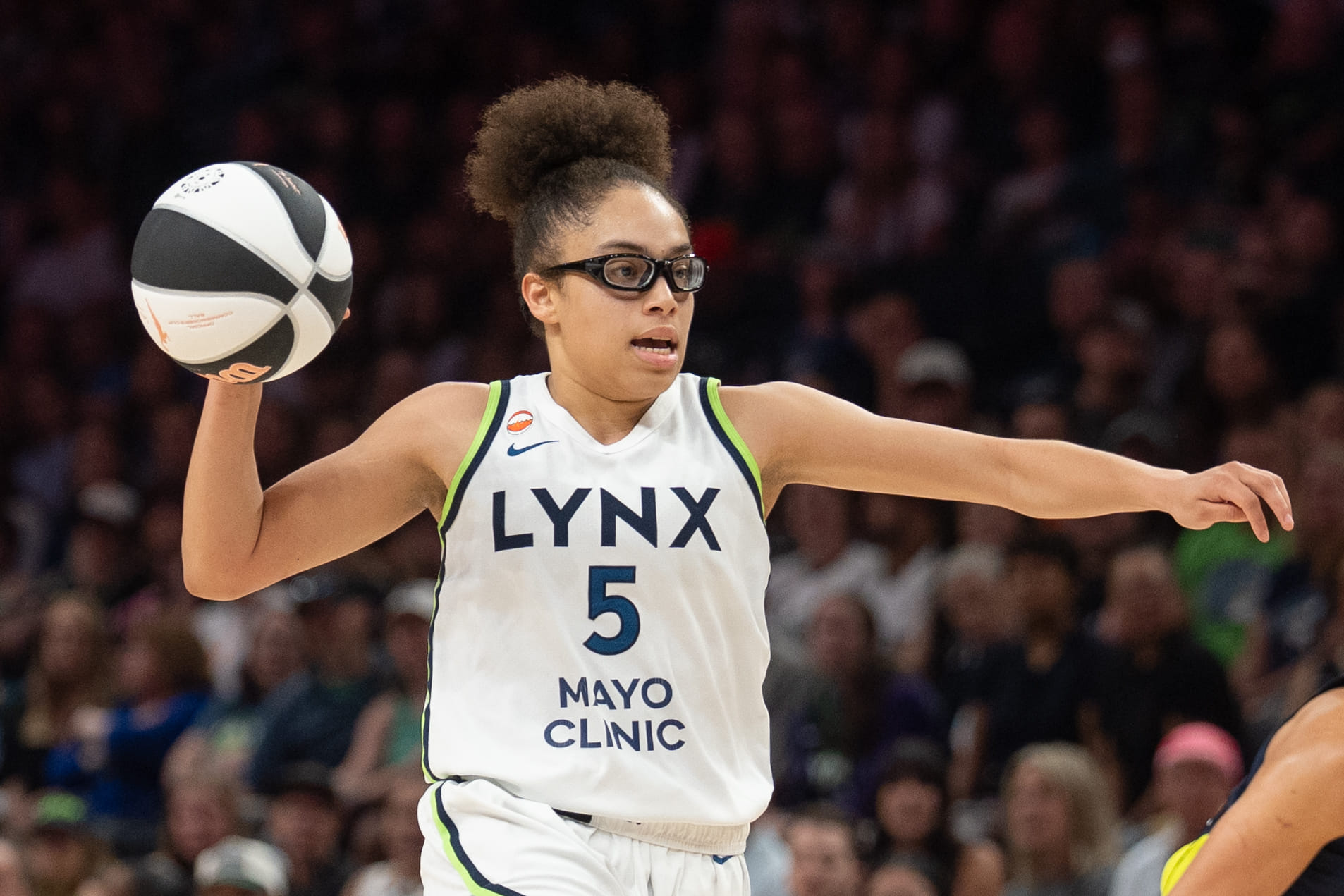 "She's a freaking beast" - Sophie Cunningham Crowns Olivia Miles As Her Undisputed Choice for WNBA 2026 ROTY